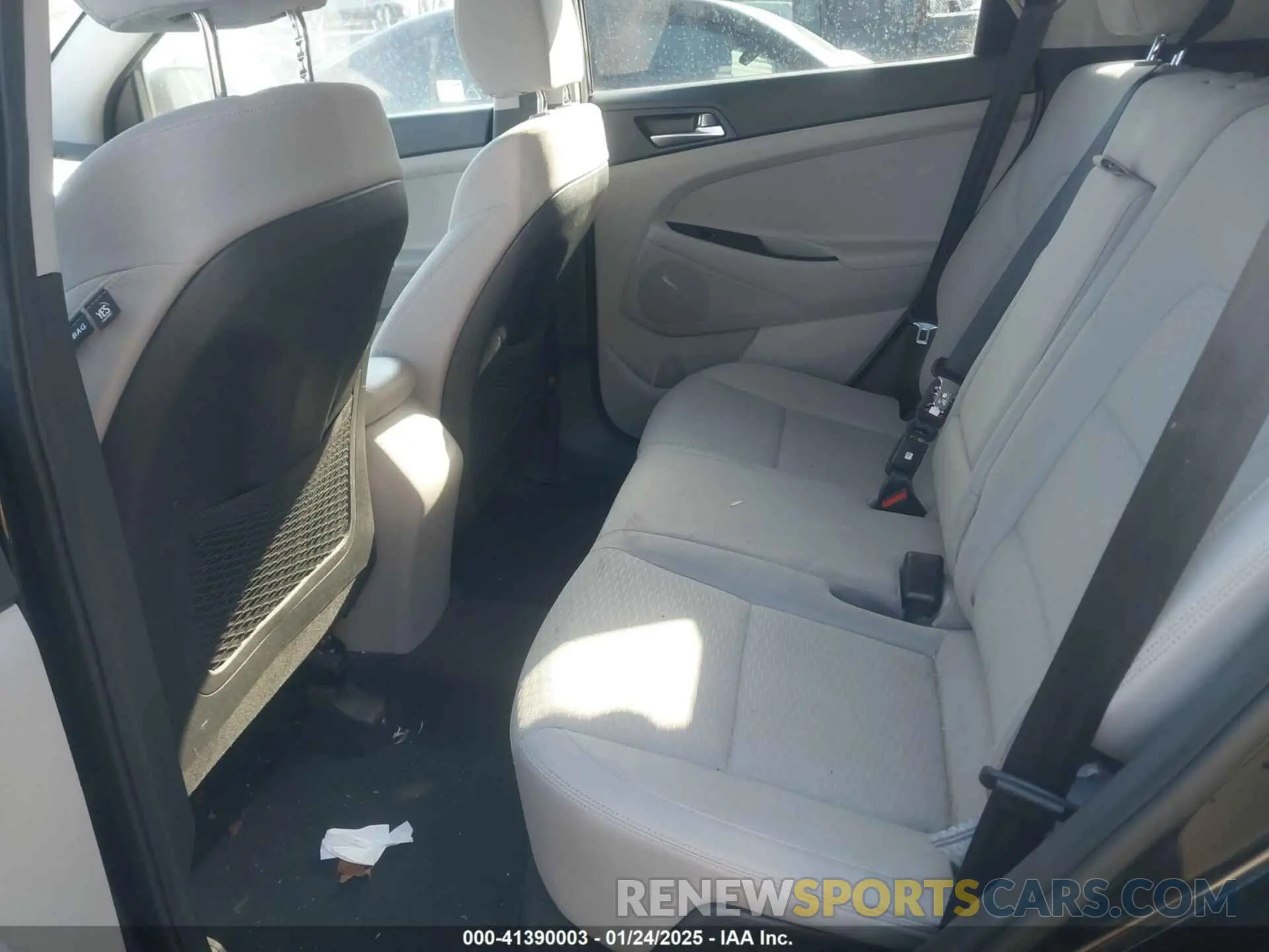 8 fotografías del automóvil dañado KM8J2CA45KU858699 HYUNDAI TUCSON 2019