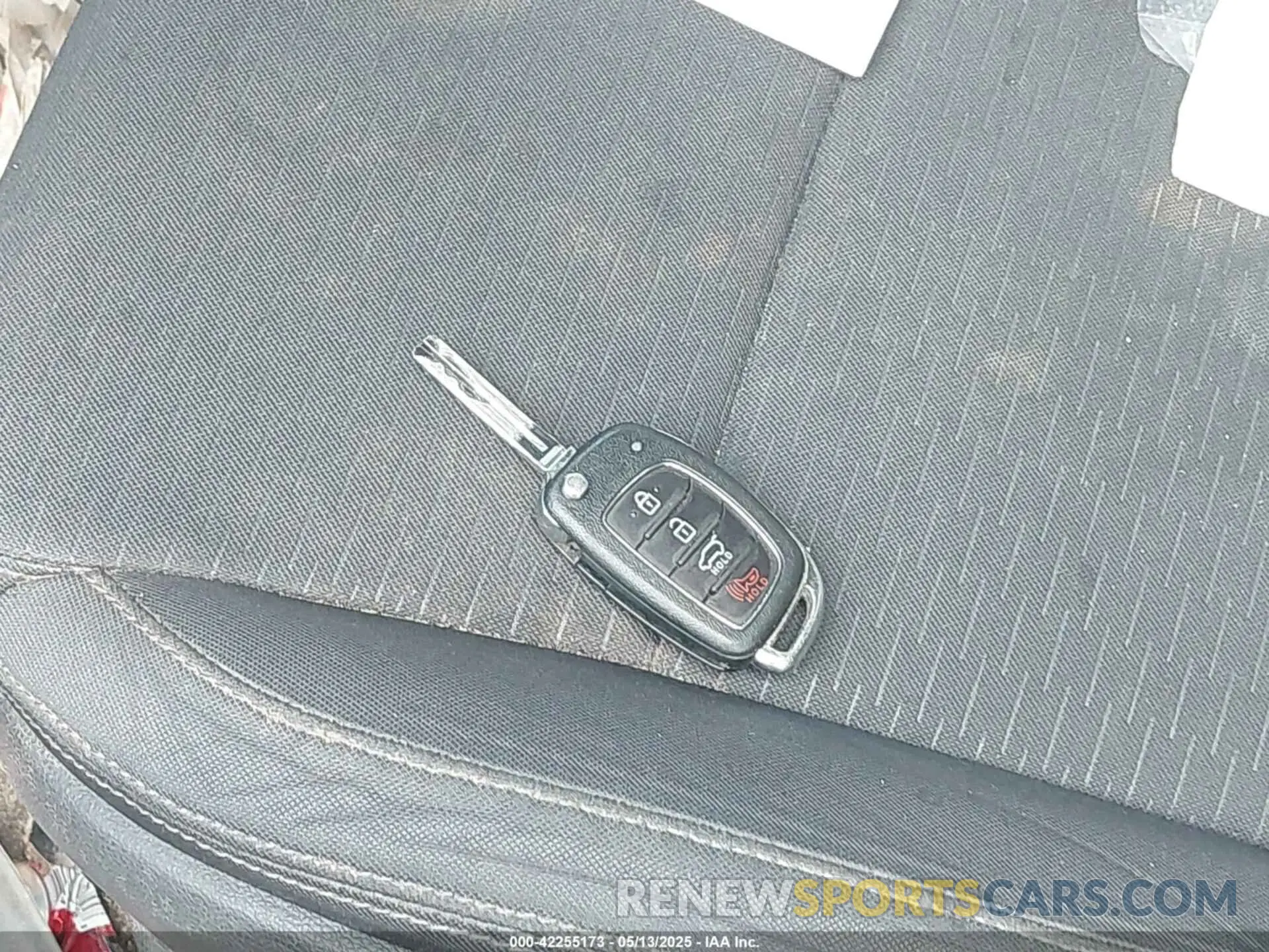 11 fotografías del automóvil dañado KM8J2CA45KU971276 HYUNDAI TUCSON 2019