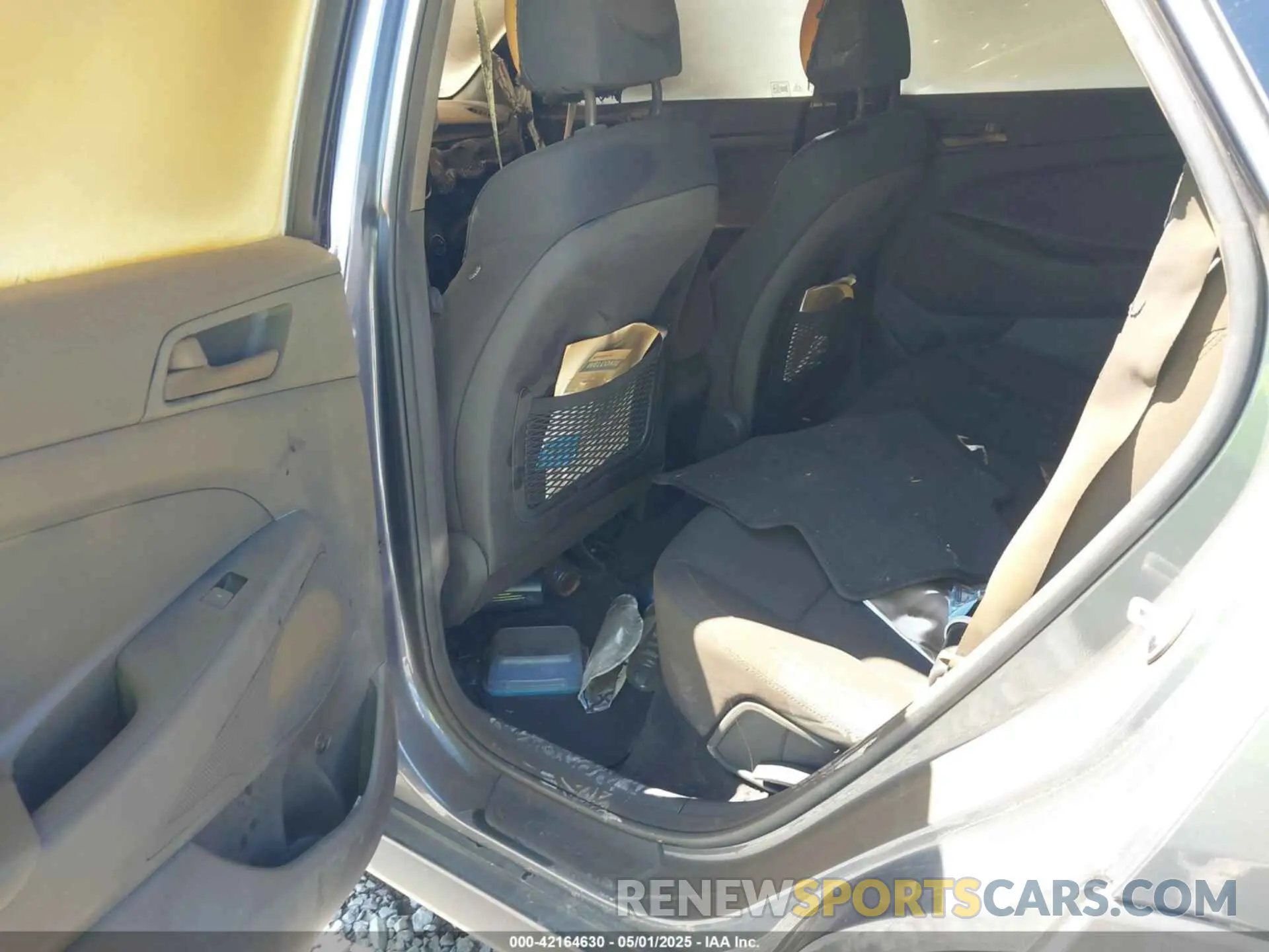 8 fotografías del automóvil dañado KM8J2CA45KU990734 HYUNDAI TUCSON 2019