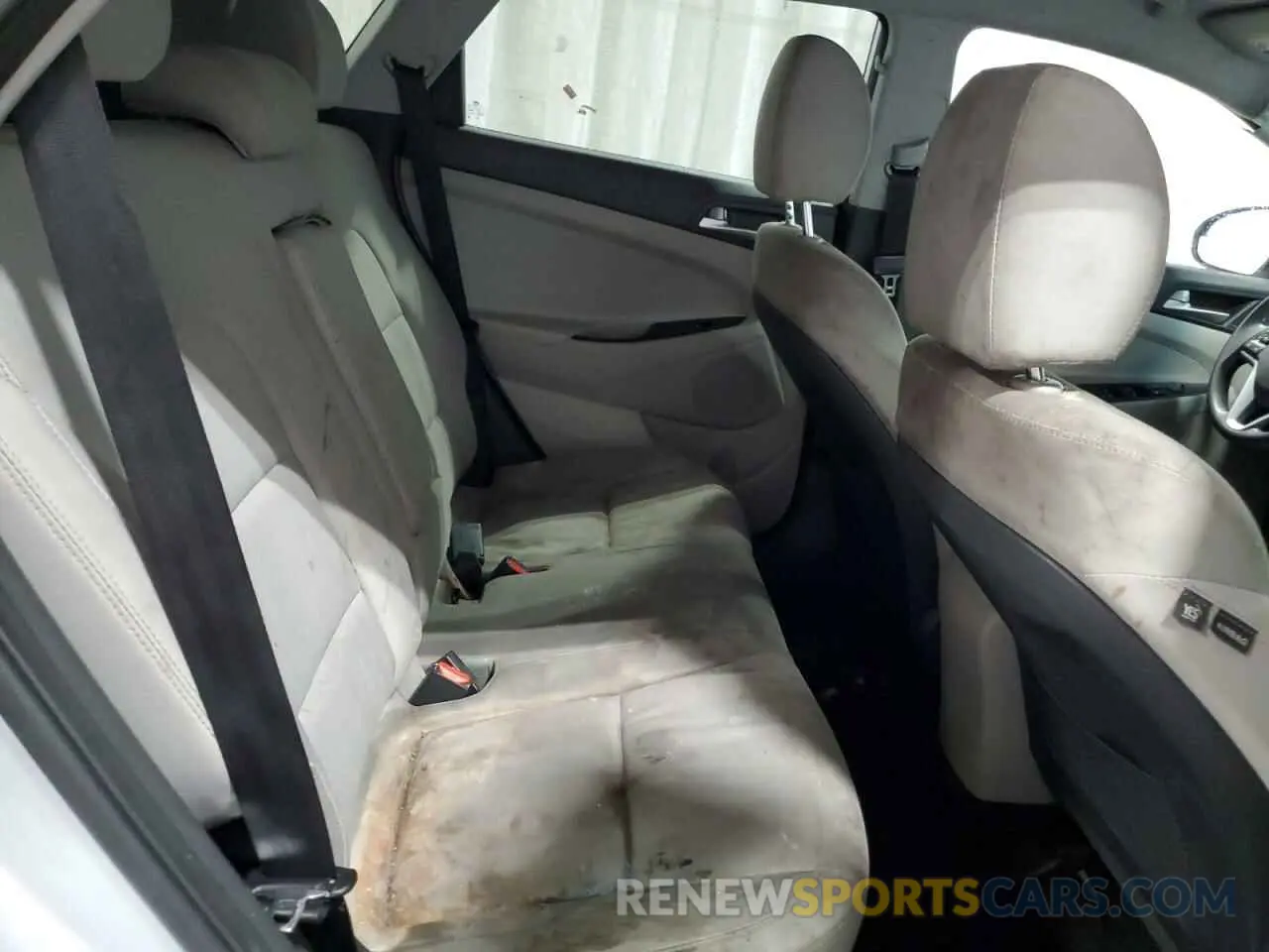 11 fotografías del automóvil dañado KM8J2CA46KU047123 HYUNDAI TUCSON 2019