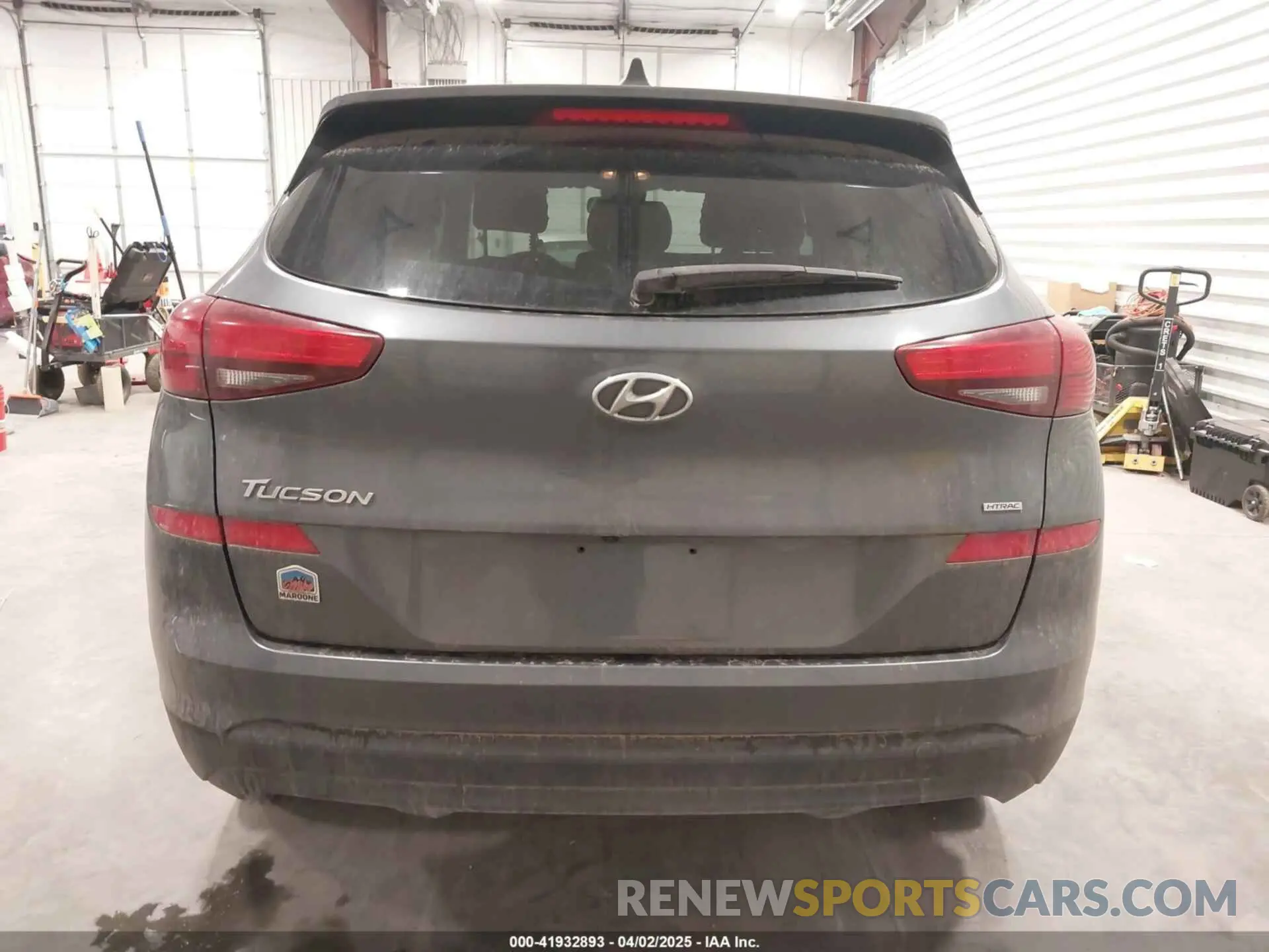 17 fotografías del automóvil dañado KM8J2CA46KU960142 HYUNDAI TUCSON 2019