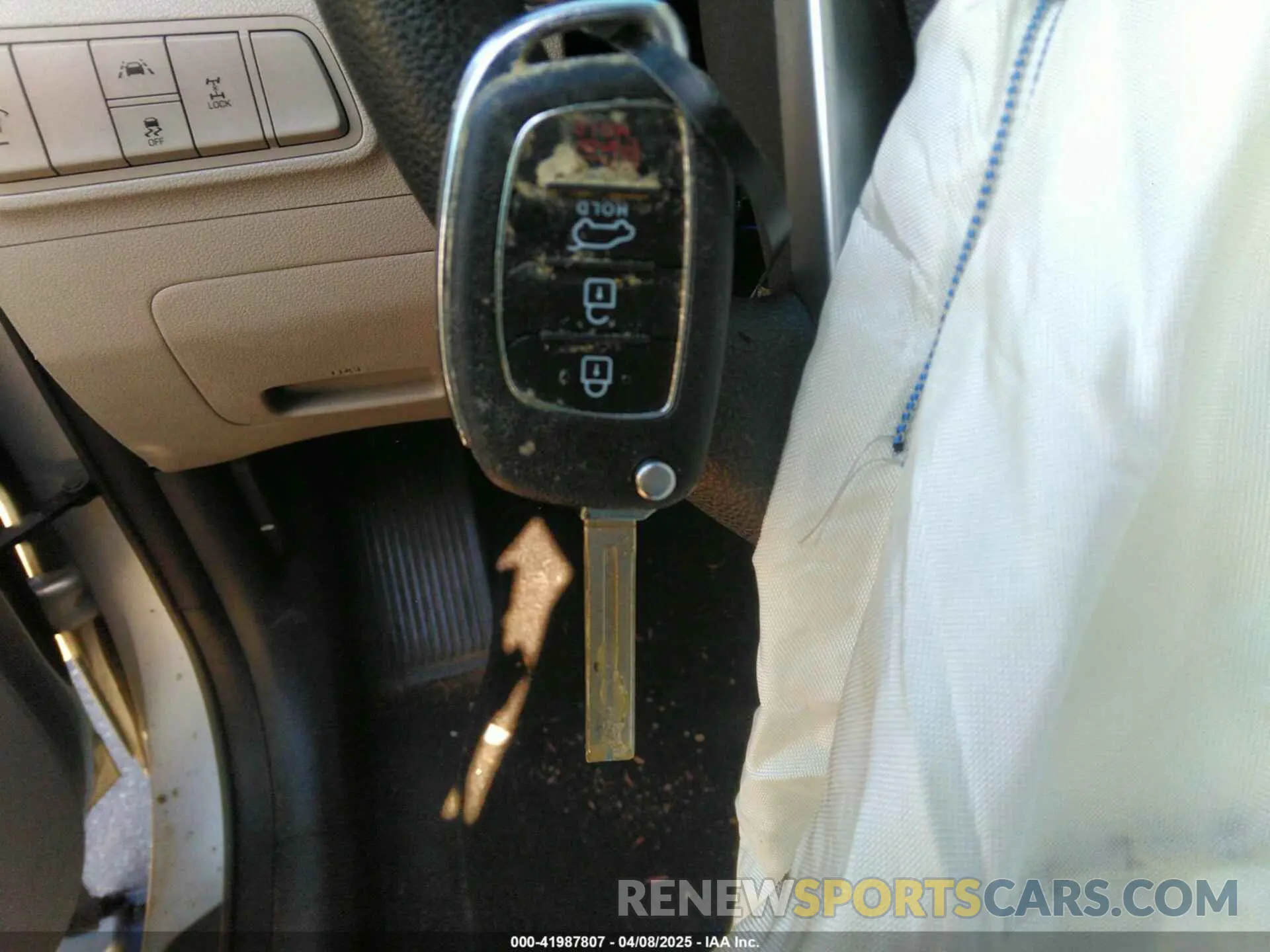 11 fotografías del automóvil dañado KM8J2CA47KU918983 HYUNDAI TUCSON 2019