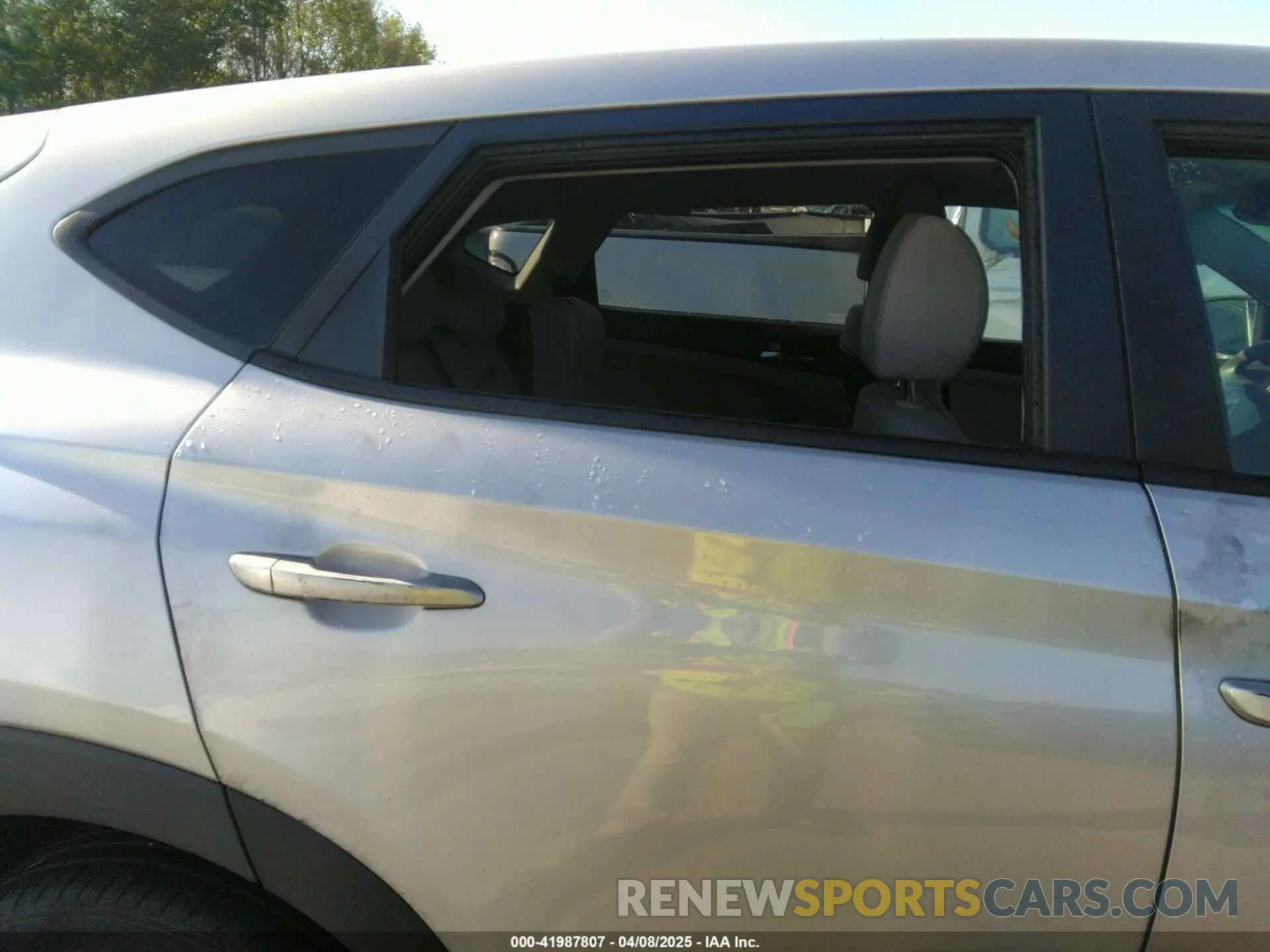 21 fotografías del automóvil dañado KM8J2CA47KU918983 HYUNDAI TUCSON 2019