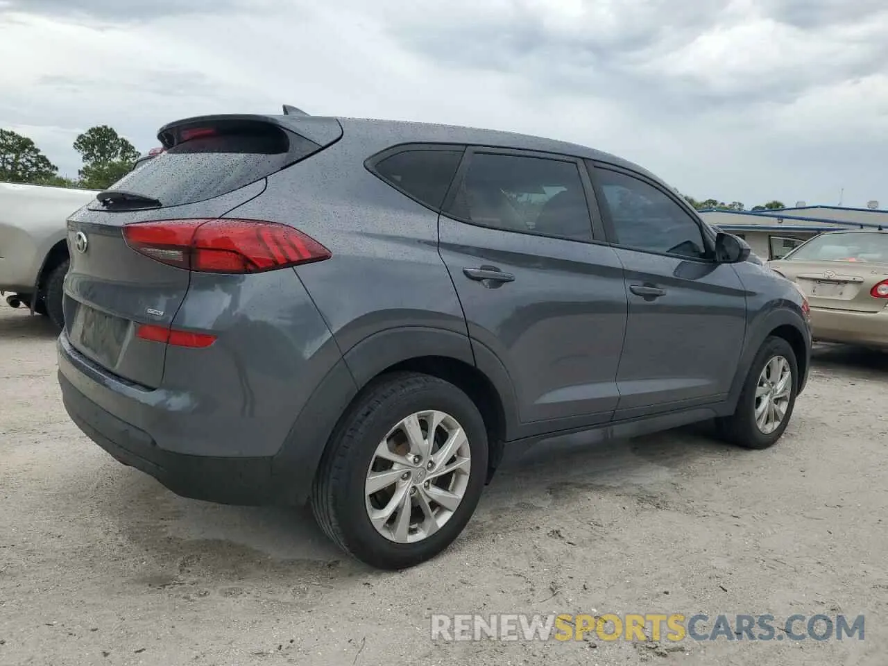3 fotografías del automóvil dañado KM8J2CA48KU041131 HYUNDAI TUCSON 2019