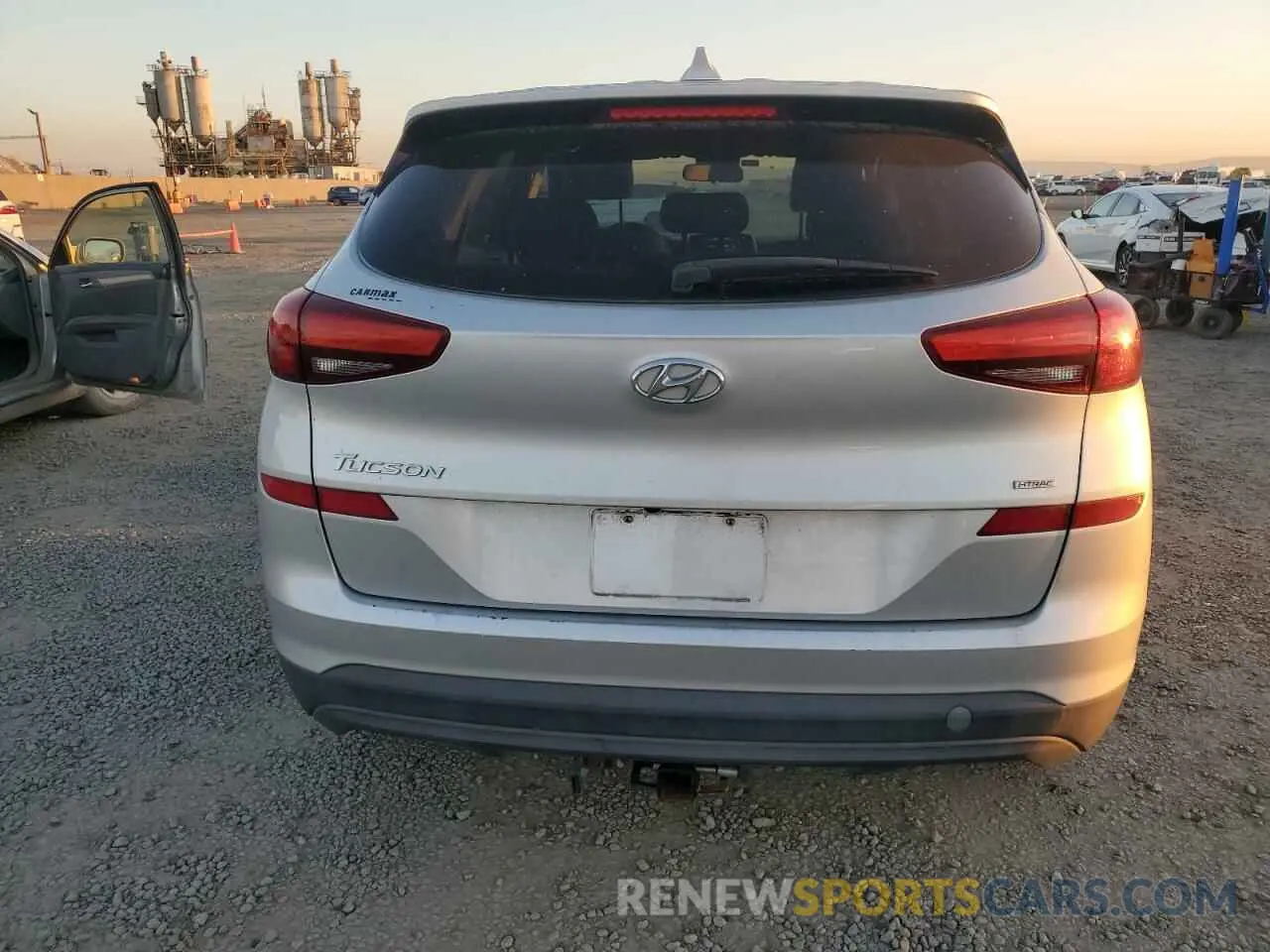 6 fotografías del automóvil dañado KM8J2CA49KU886067 HYUNDAI TUCSON 2019