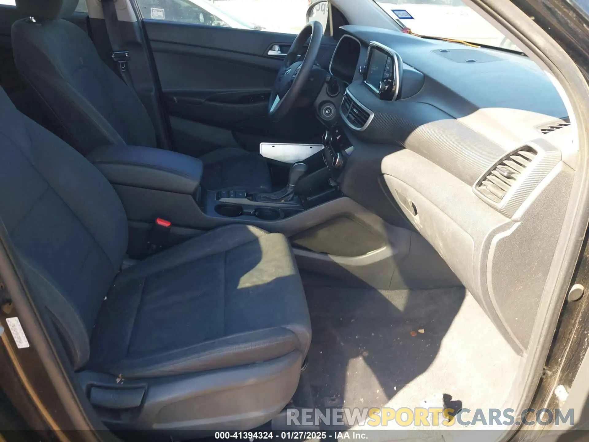 5 fotografías del automóvil dañado KM8J2CA49KU888868 HYUNDAI TUCSON 2019