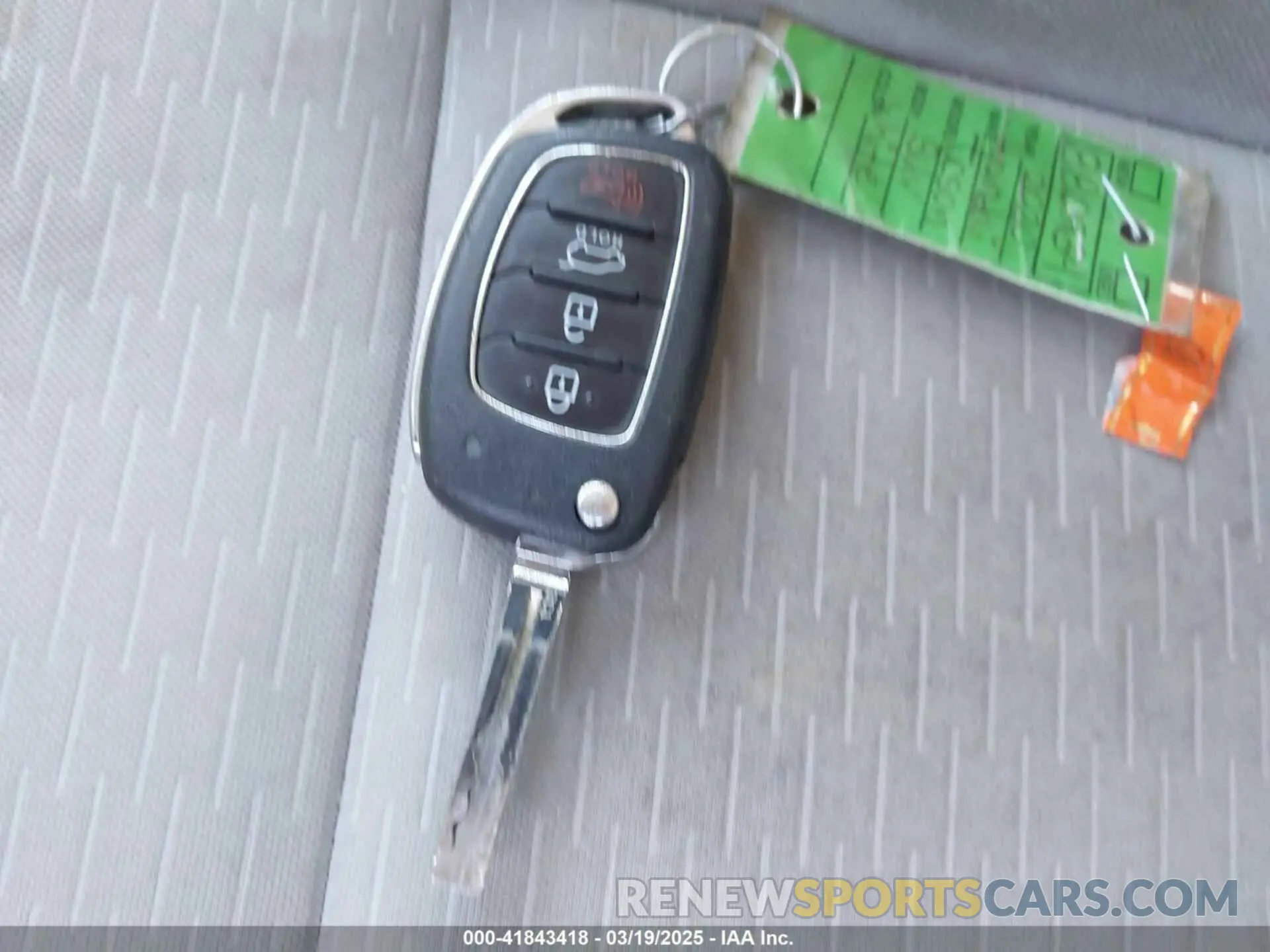 11 fotografías del automóvil dañado KM8J2CA4XKU880939 HYUNDAI TUCSON 2019