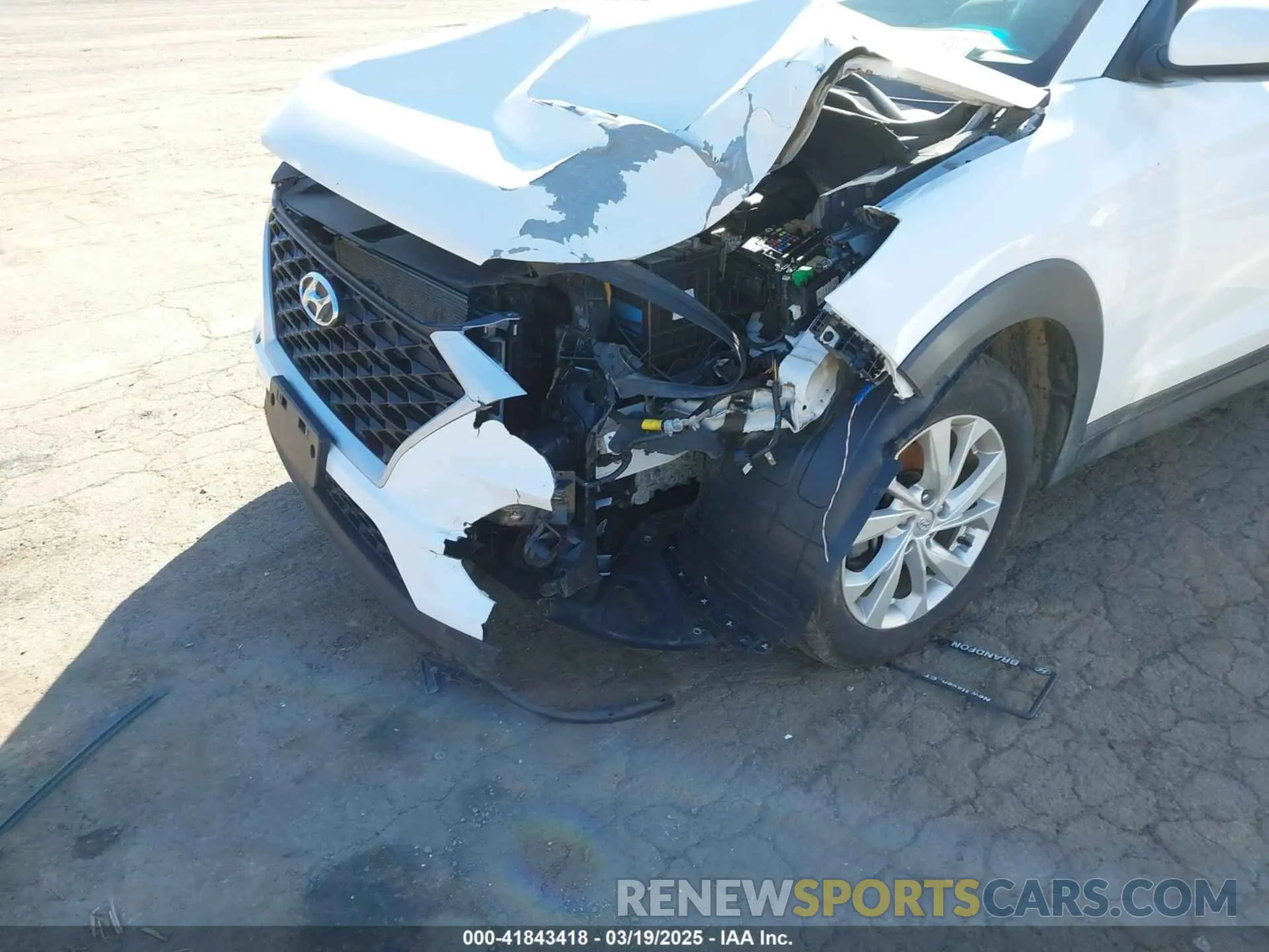 6 fotografías del automóvil dañado KM8J2CA4XKU880939 HYUNDAI TUCSON 2019