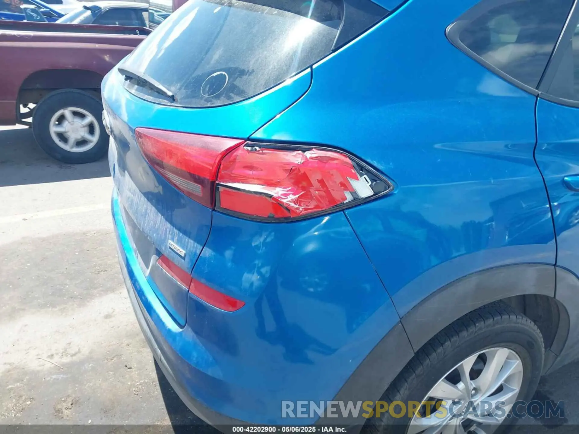 18 fotografías del automóvil dañado KM8J2CA4XKU908755 HYUNDAI TUCSON 2019