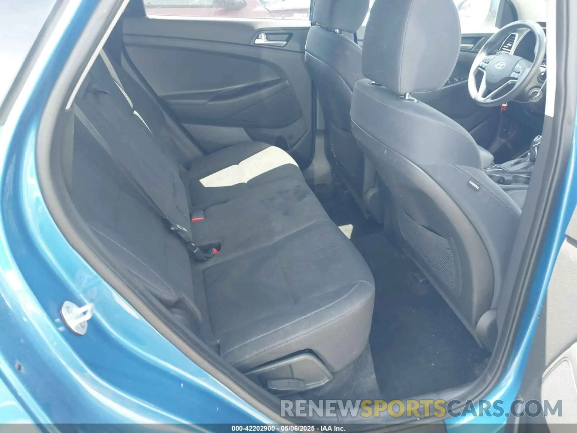 8 fotografías del automóvil dañado KM8J2CA4XKU908755 HYUNDAI TUCSON 2019