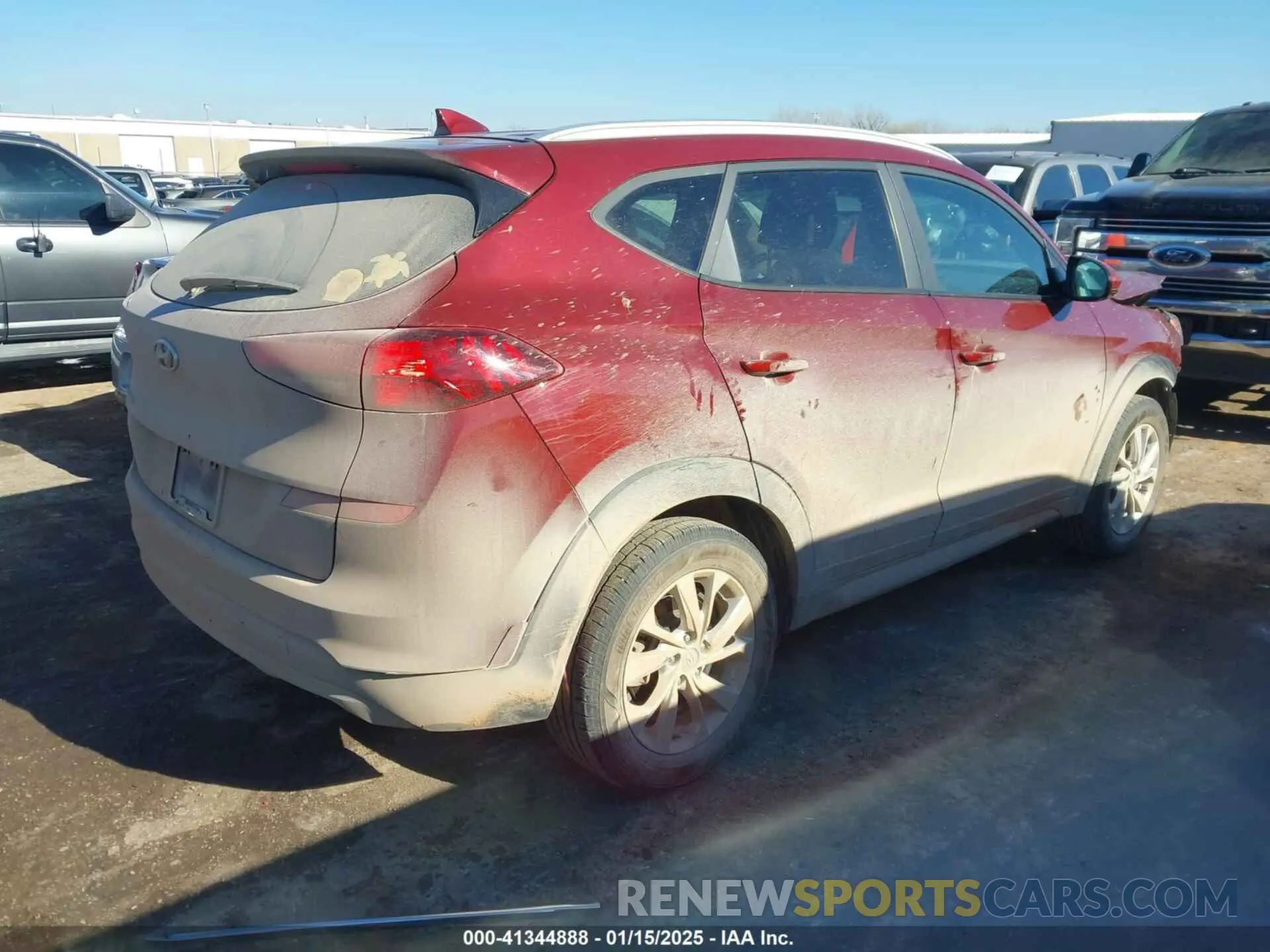 4 fotografías del automóvil dañado KM8J33A40KU077246 HYUNDAI TUCSON 2019