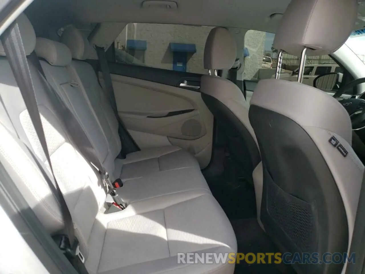 11 fotografías del automóvil dañado KM8J33A40KU871681 HYUNDAI TUCSON 2019