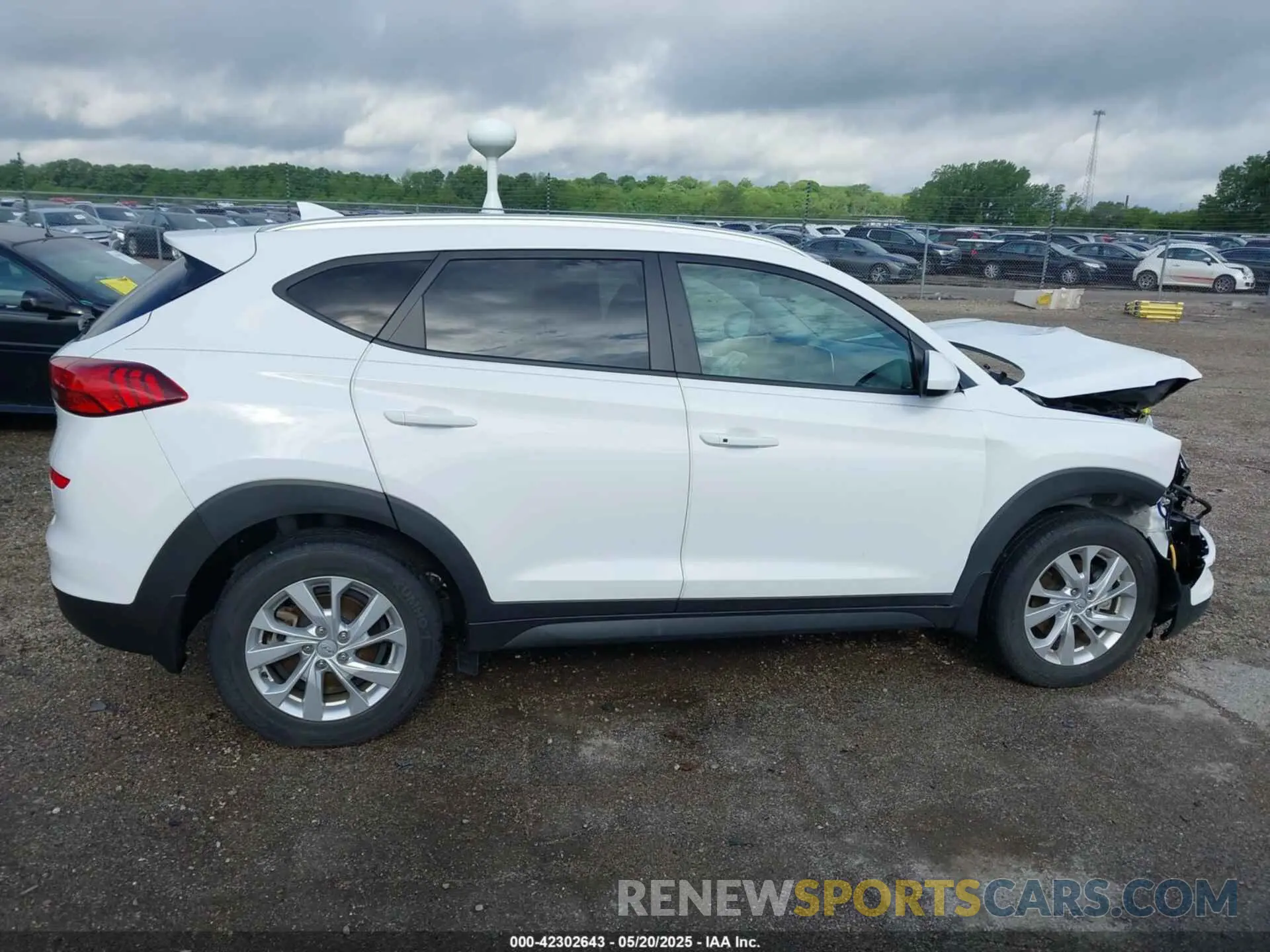 13 fotografías del automóvil dañado KM8J33A41KU013023 HYUNDAI TUCSON 2019