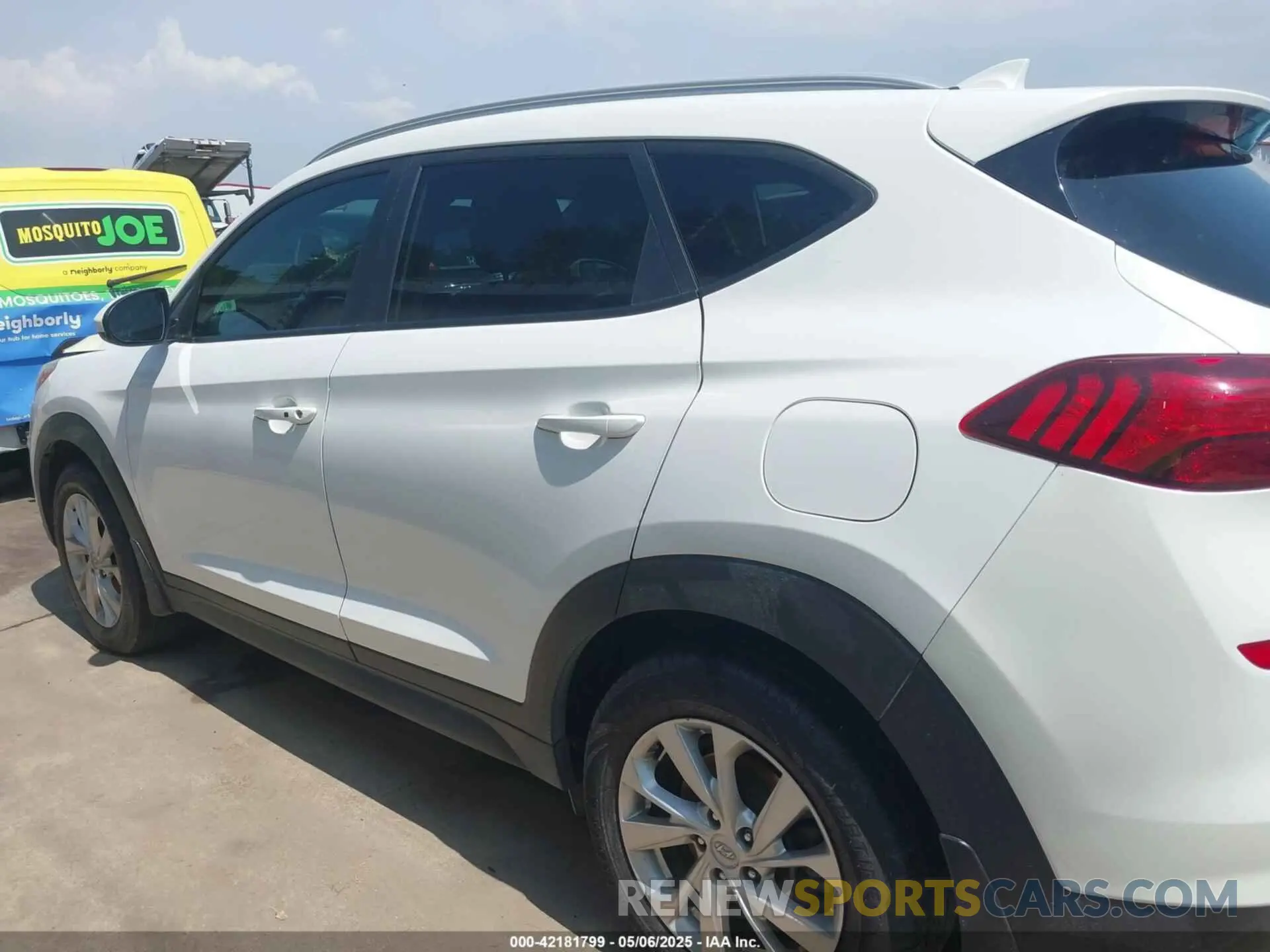 14 fotografías del automóvil dañado KM8J33A41KU070449 HYUNDAI TUCSON 2019