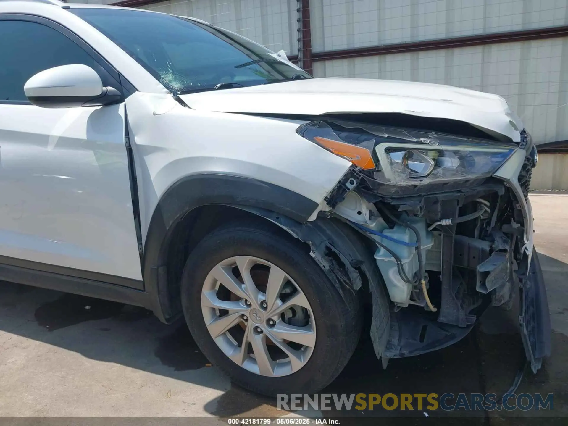 17 fotografías del automóvil dañado KM8J33A41KU070449 HYUNDAI TUCSON 2019