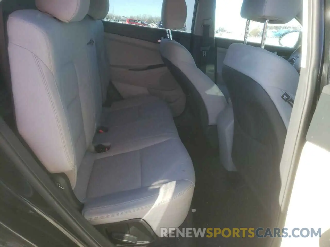11 fotografías del automóvil dañado KM8J33A42KU068113 HYUNDAI TUCSON 2019