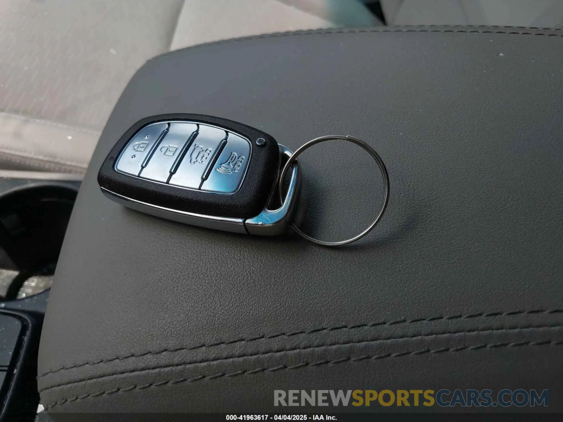 11 fotografías del automóvil dañado KM8J33A43KU962816 HYUNDAI TUCSON 2019