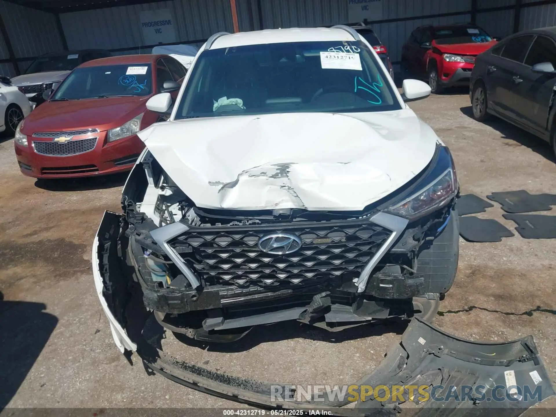 12 fotografías del automóvil dañado KM8J33A44KU038790 HYUNDAI TUCSON 2019