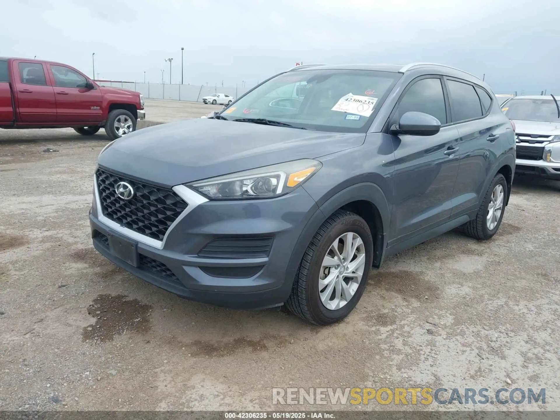 2 fotografías del automóvil dañado KM8J33A44KU978359 HYUNDAI TUCSON 2019