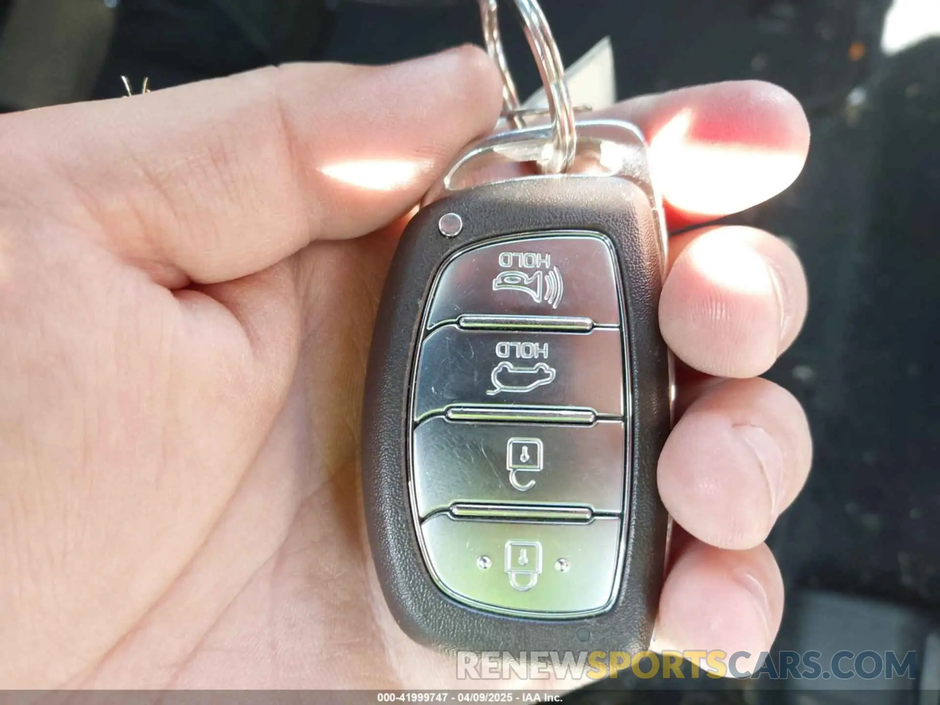 11 fotografías del automóvil dañado KM8J33A45KU058949 HYUNDAI TUCSON 2019