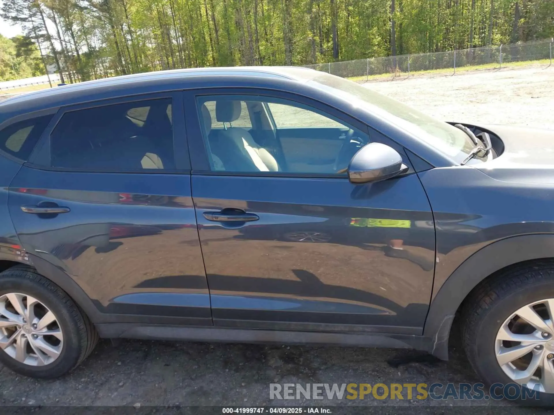 13 fotografías del automóvil dañado KM8J33A45KU058949 HYUNDAI TUCSON 2019