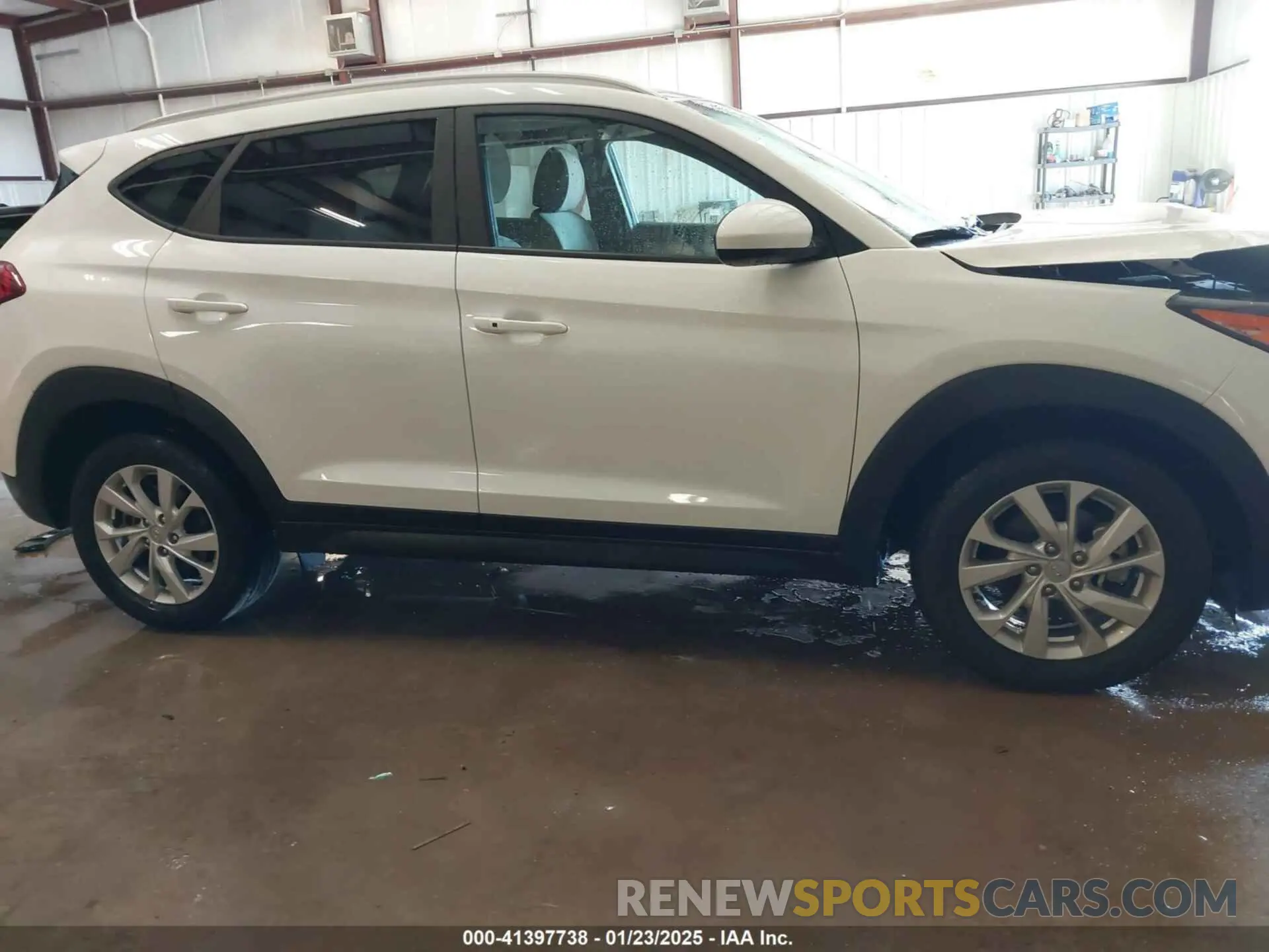 14 fotografías del automóvil dañado KM8J33A46KU066106 HYUNDAI TUCSON 2019