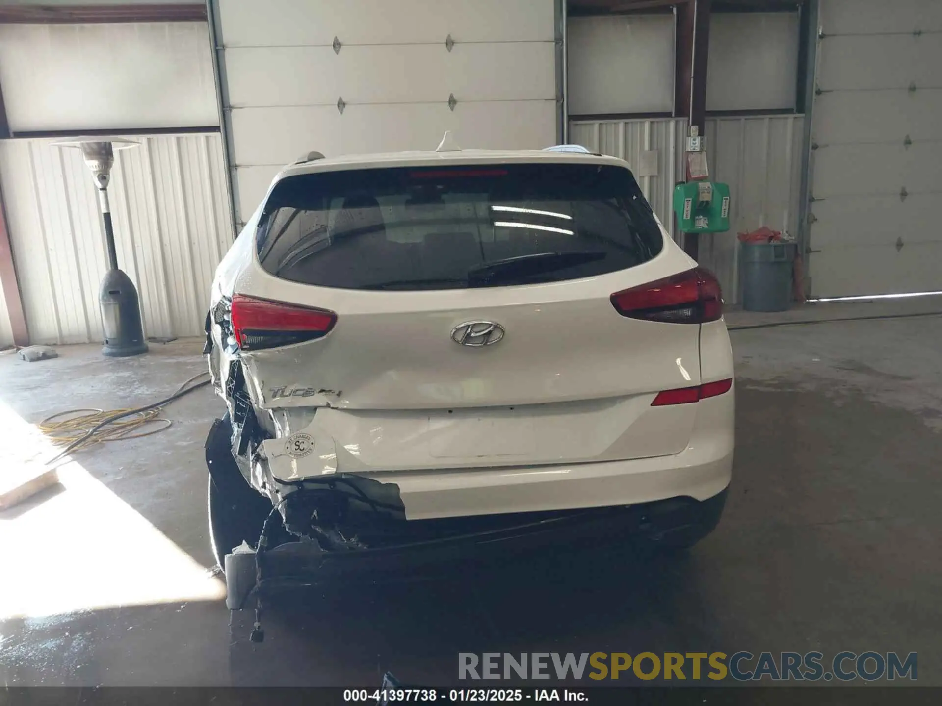 17 fotografías del automóvil dañado KM8J33A46KU066106 HYUNDAI TUCSON 2019