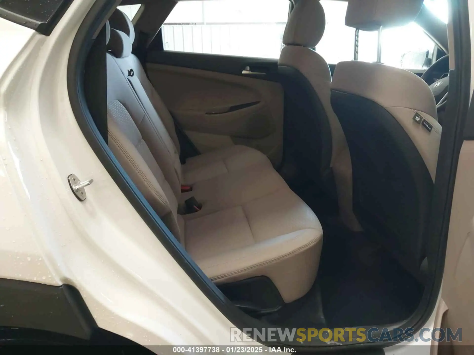 8 fotografías del automóvil dañado KM8J33A46KU066106 HYUNDAI TUCSON 2019