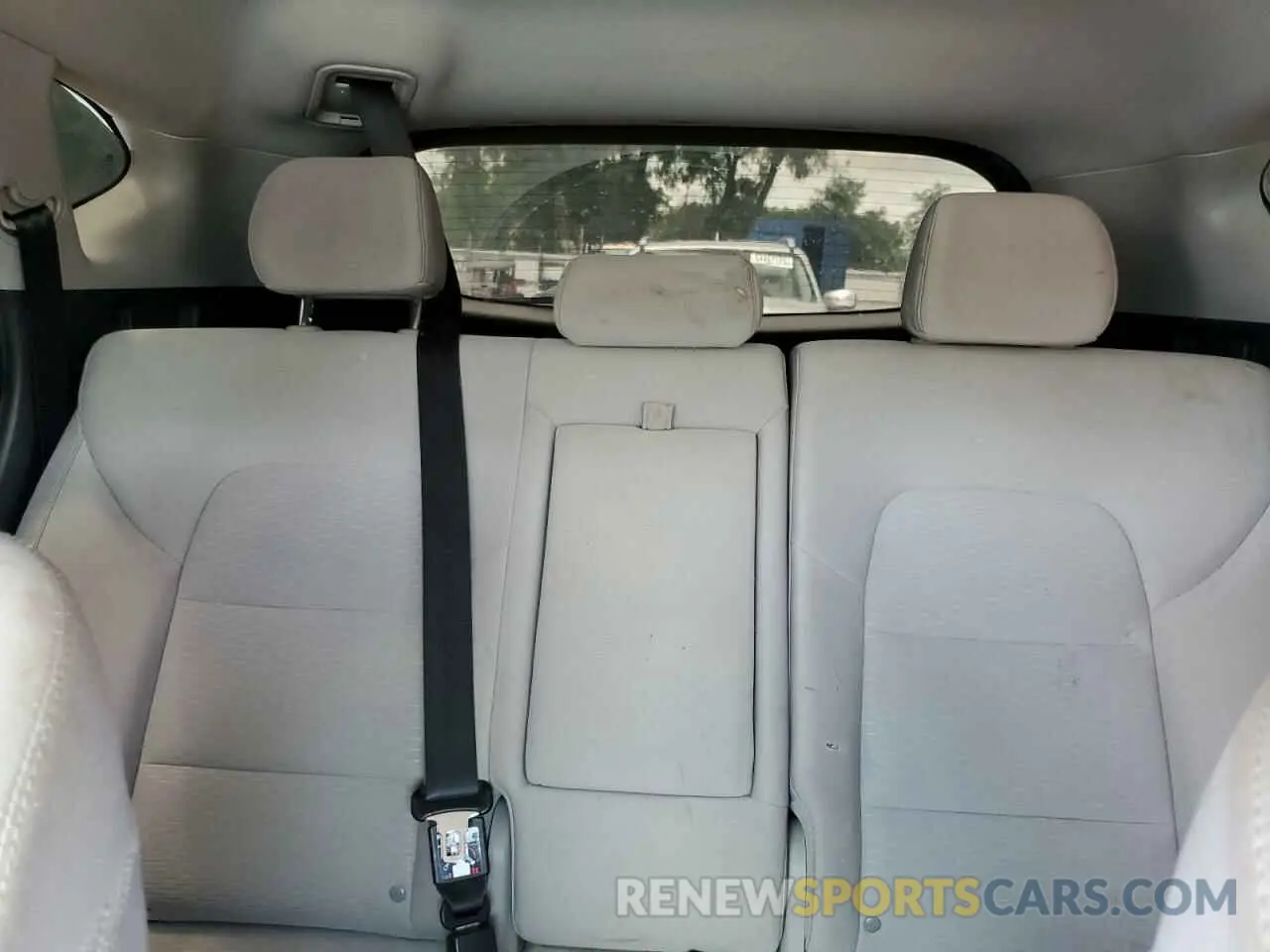 10 fotografías del automóvil dañado KM8J33A46KU848101 HYUNDAI TUCSON 2019