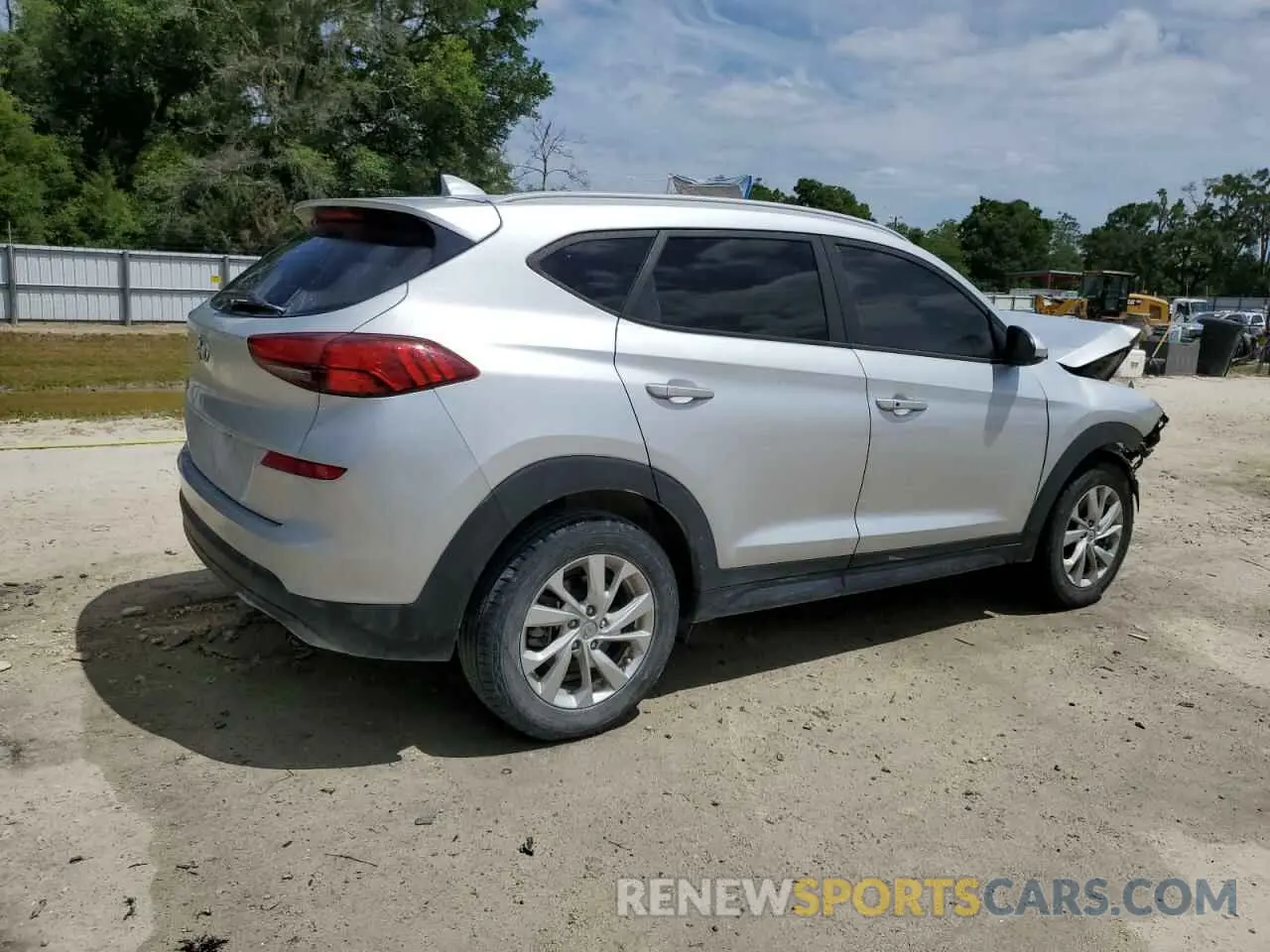 3 fotografías del automóvil dañado KM8J33A46KU848101 HYUNDAI TUCSON 2019