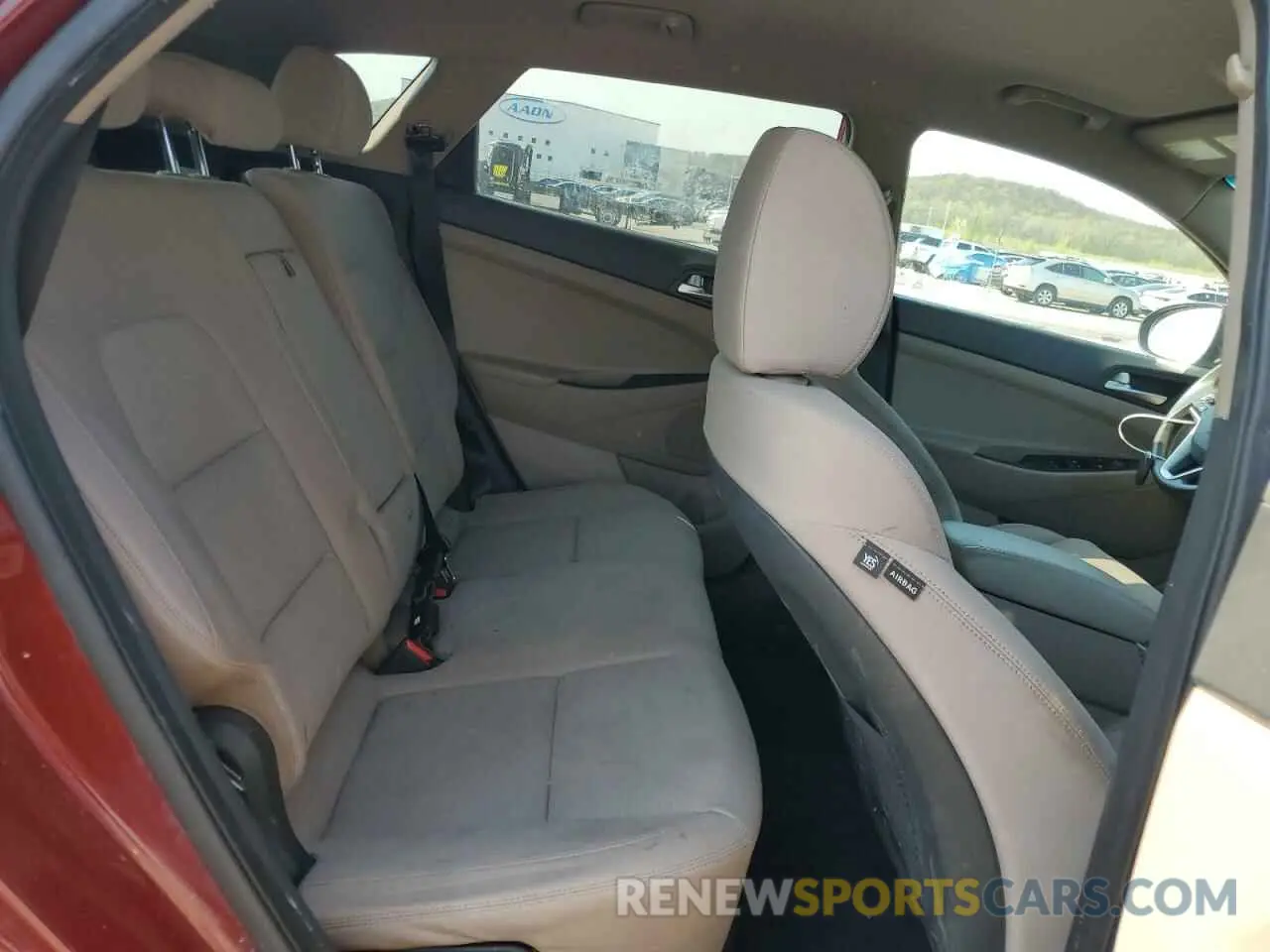 11 fotografías del automóvil dañado KM8J33A46KU861530 HYUNDAI TUCSON 2019