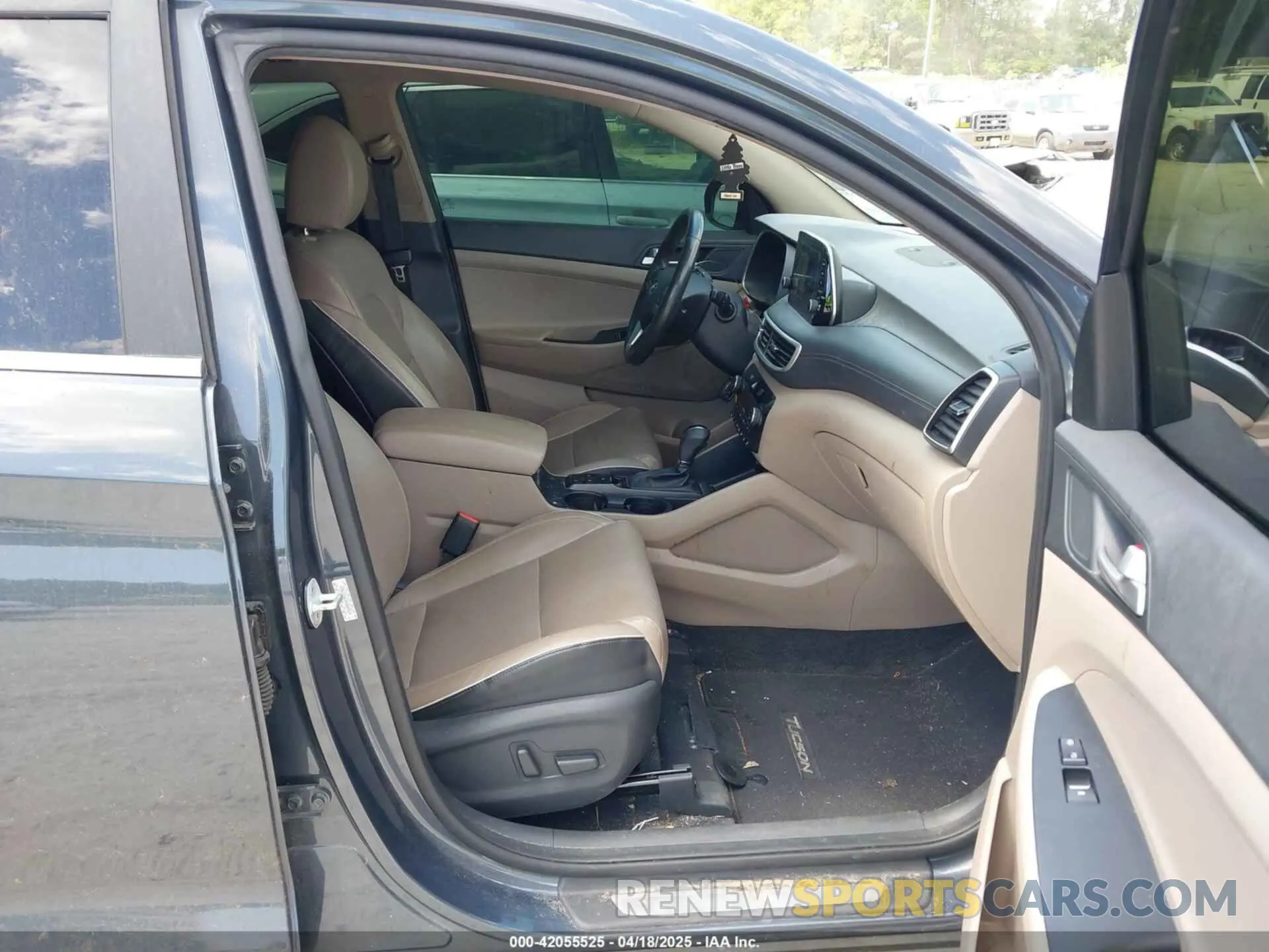 5 fotografías del automóvil dañado KM8J33AL2KU909919 HYUNDAI TUCSON 2019