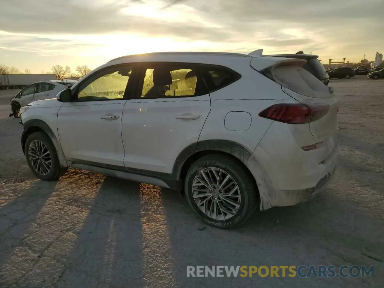 2 fotografías del automóvil dañado KM8J33AL3KU876123 HYUNDAI TUCSON 2019