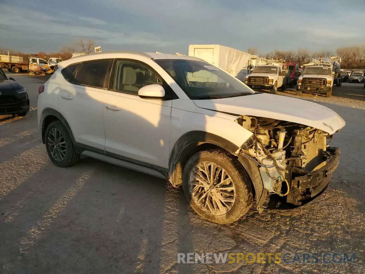 4 fotografías del automóvil dañado KM8J33AL3KU876123 HYUNDAI TUCSON 2019