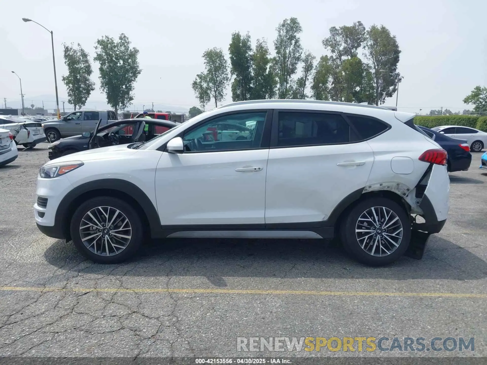 14 fotografías del automóvil dañado KM8J33AL5KU021603 HYUNDAI TUCSON 2019