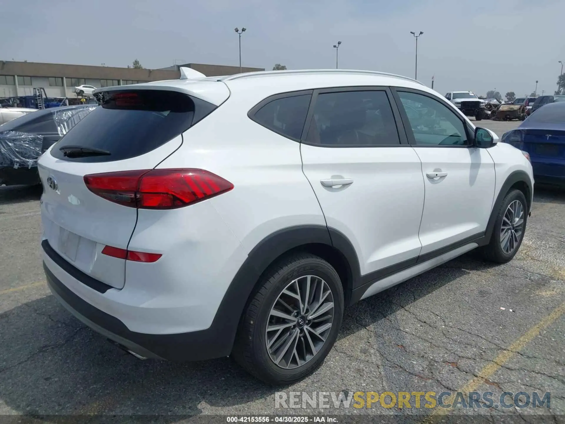 4 fotografías del automóvil dañado KM8J33AL5KU021603 HYUNDAI TUCSON 2019