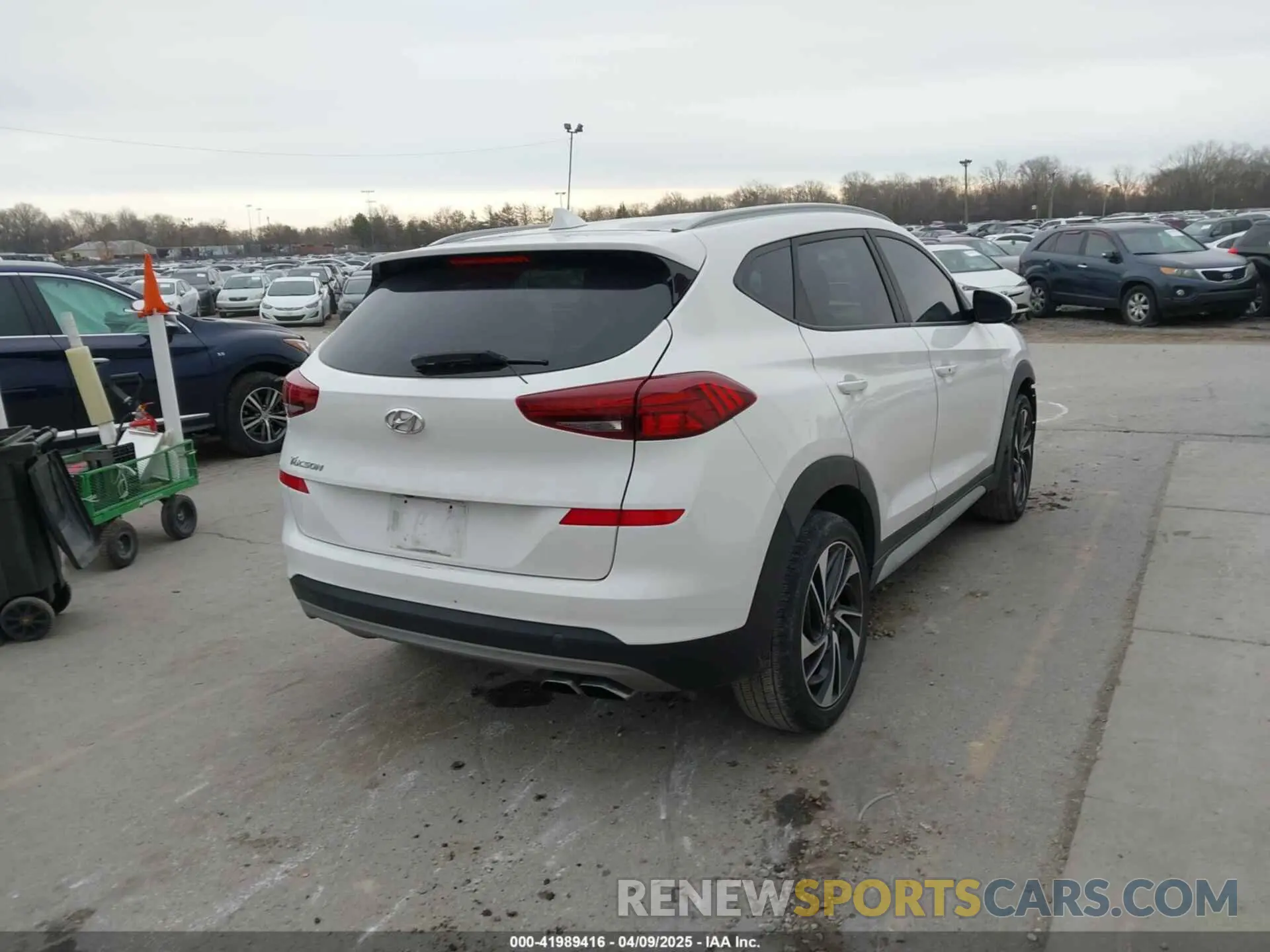 4 fotografías del automóvil dañado KM8J33AL6KU838403 HYUNDAI TUCSON 2019