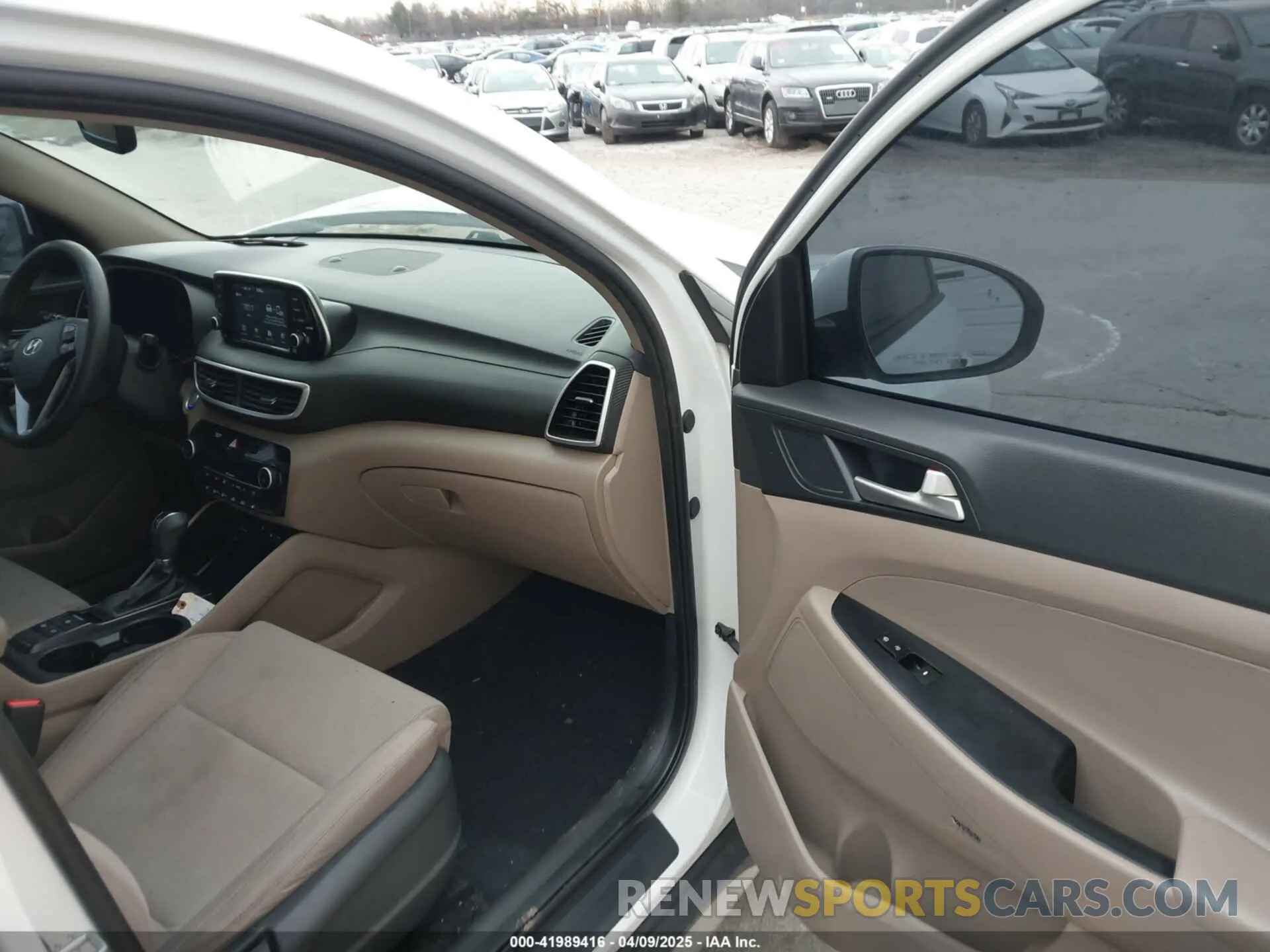5 fotografías del automóvil dañado KM8J33AL6KU838403 HYUNDAI TUCSON 2019