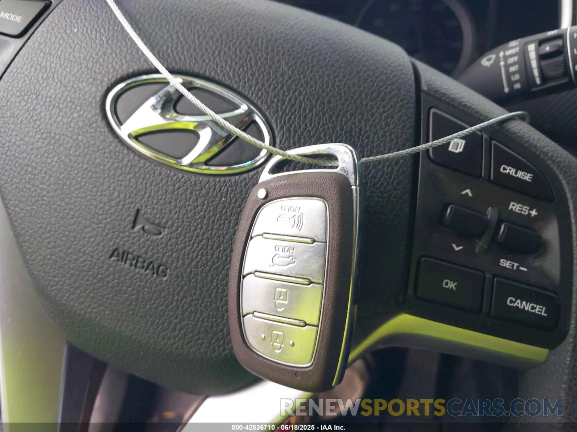 11 fotografías del automóvil dañado KM8J33AL7KU887383 HYUNDAI TUCSON 2019