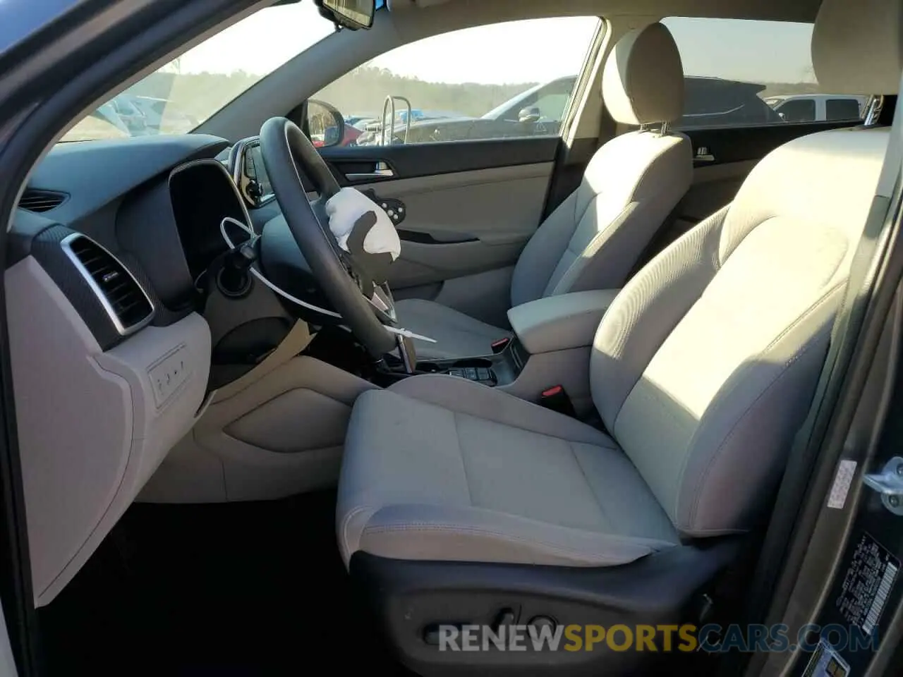 7 fotografías del automóvil dañado KM8J33AL7KU950109 HYUNDAI TUCSON 2019