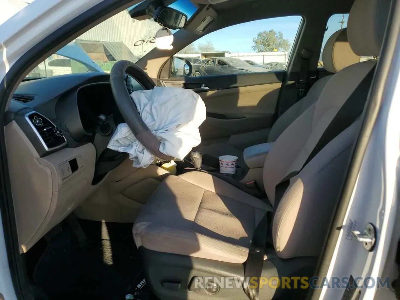 7 fotografías del automóvil dañado KM8J33AL9KU052689 HYUNDAI TUCSON 2019