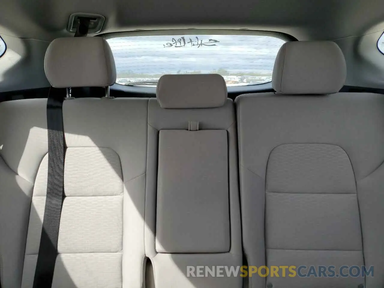 10 fotografías del automóvil dañado KM8J33AL9KU055317 HYUNDAI TUCSON 2019