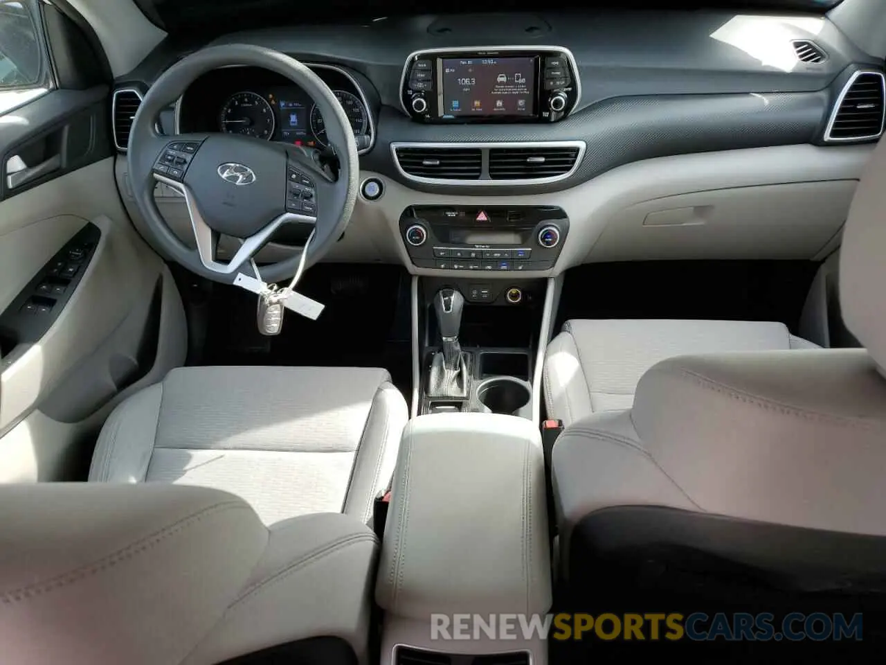8 fotografías del automóvil dañado KM8J33AL9KU055317 HYUNDAI TUCSON 2019