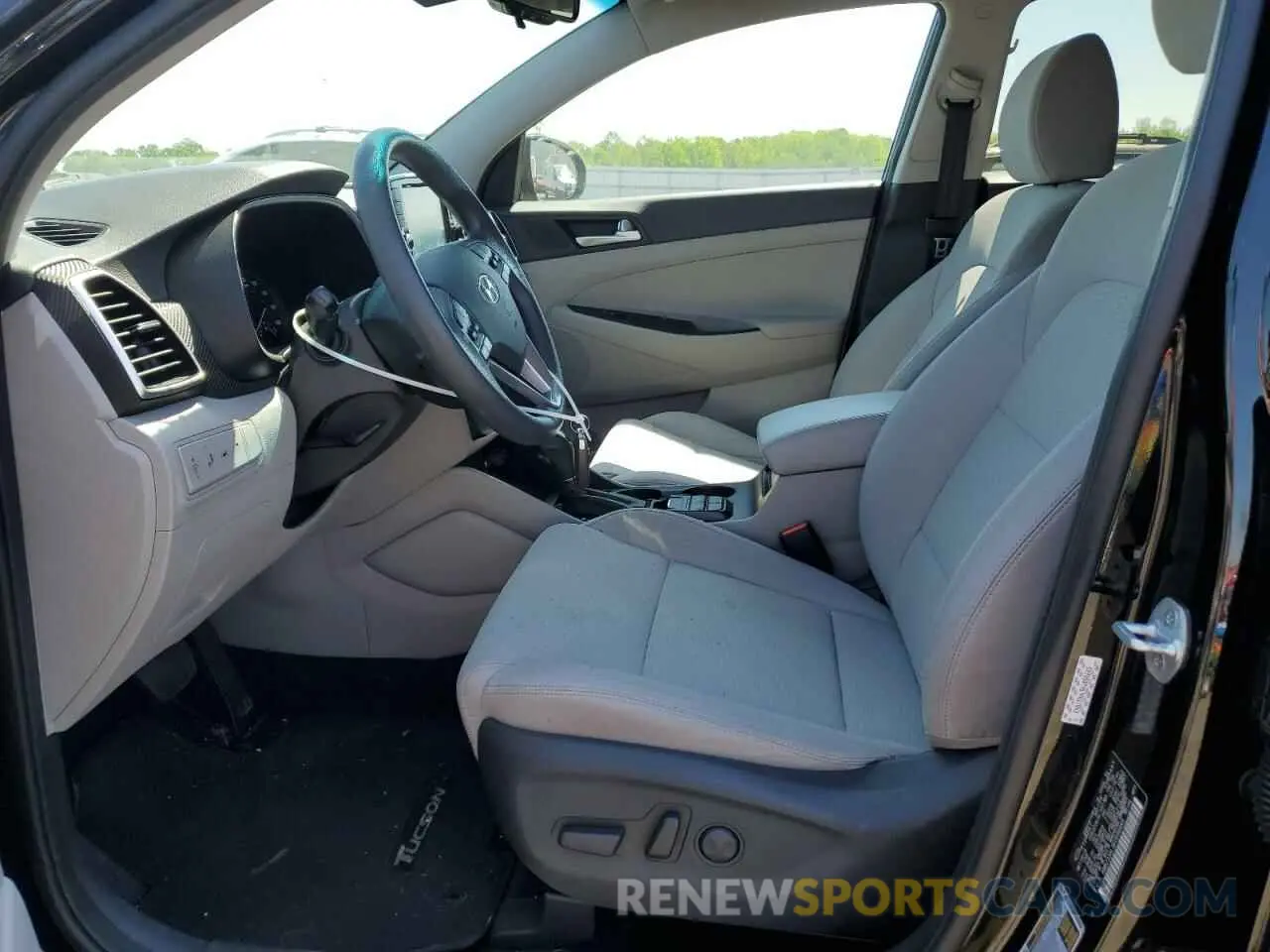 7 fotografías del automóvil dañado KM8J33AL9KU056645 HYUNDAI TUCSON 2019