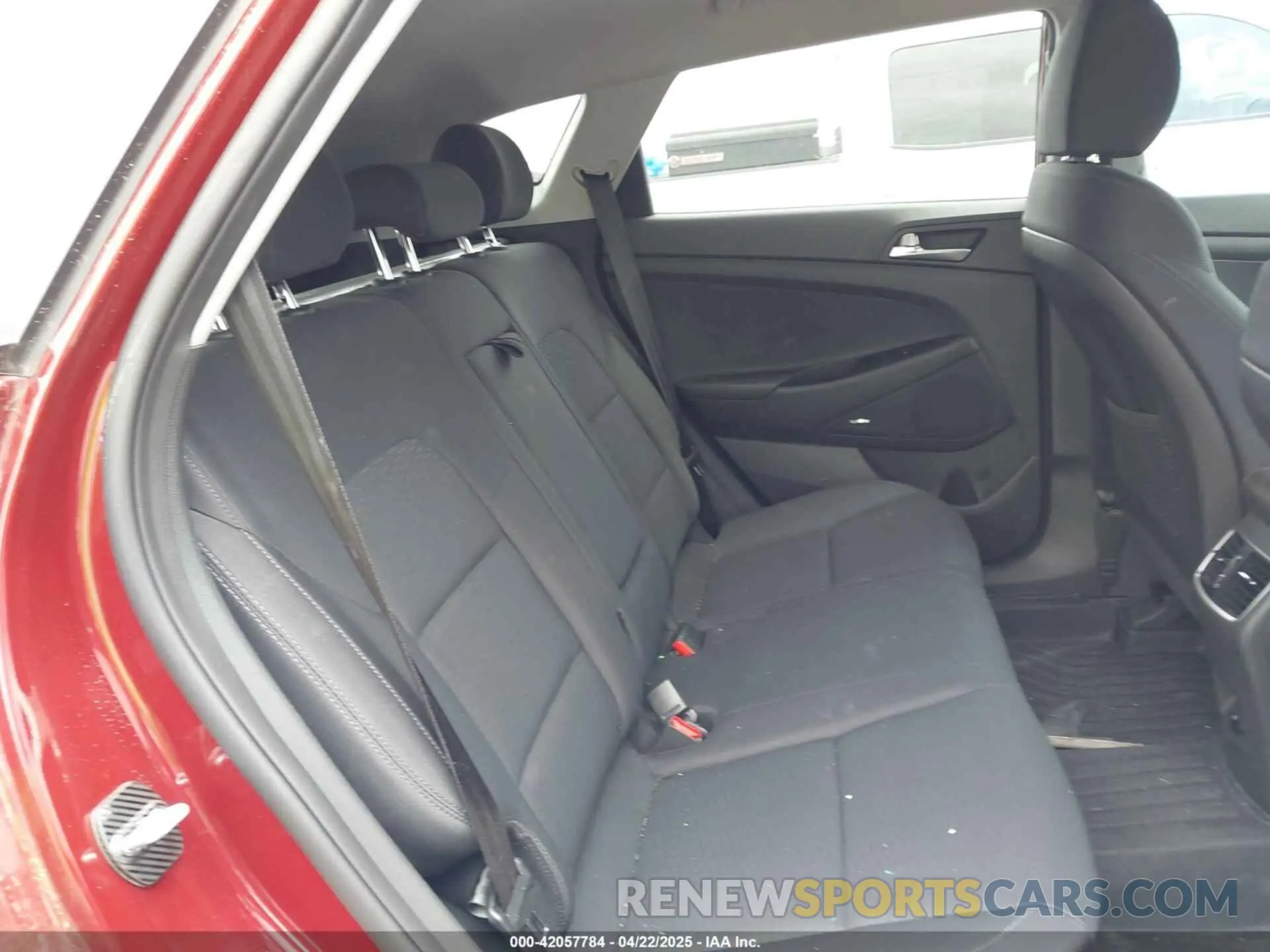 8 fotografías del automóvil dañado KM8J33AL9KU895176 HYUNDAI TUCSON 2019