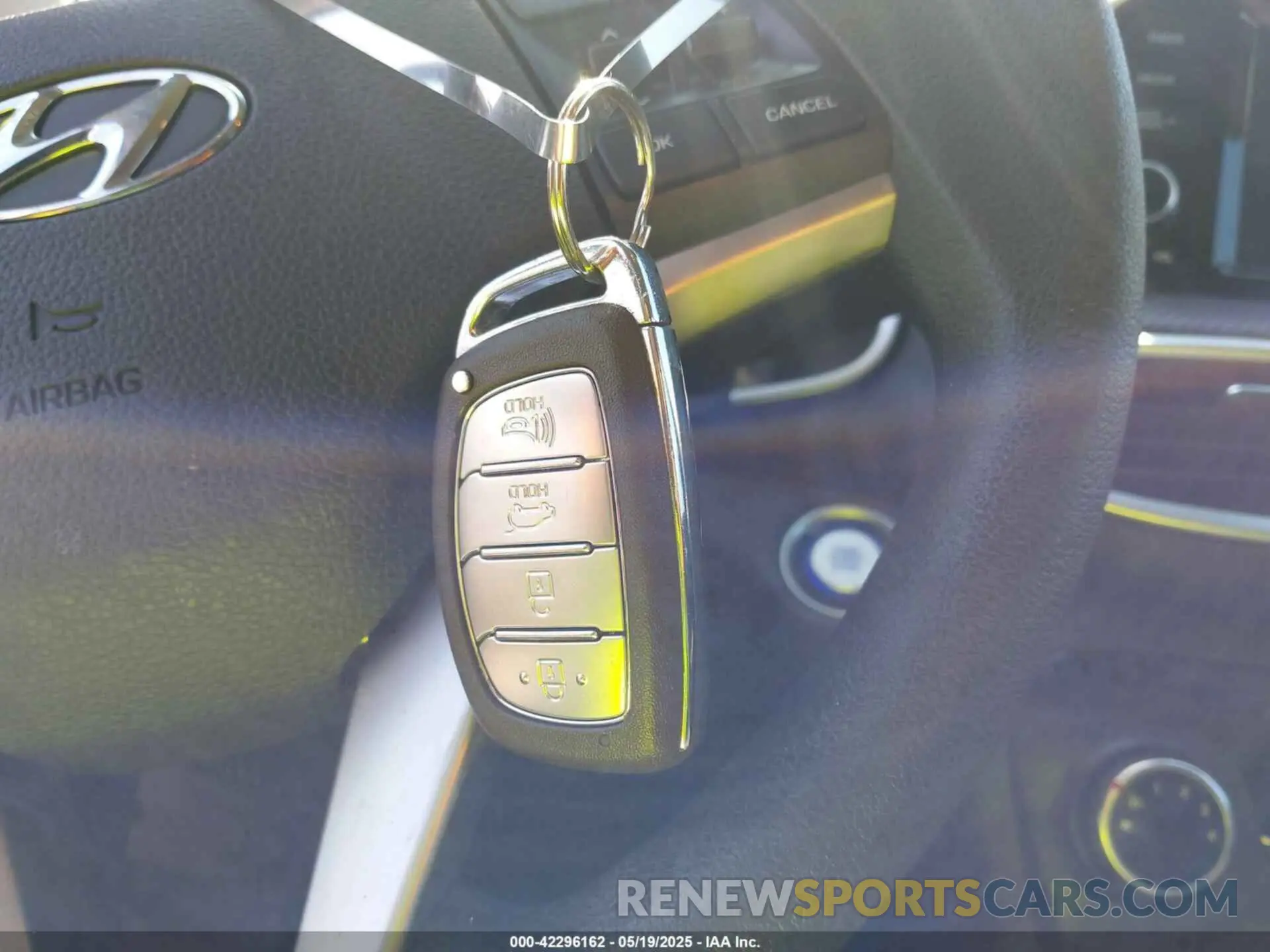 11 fotografías del automóvil dañado KM8J3CA46KU935335 HYUNDAI TUCSON 2019