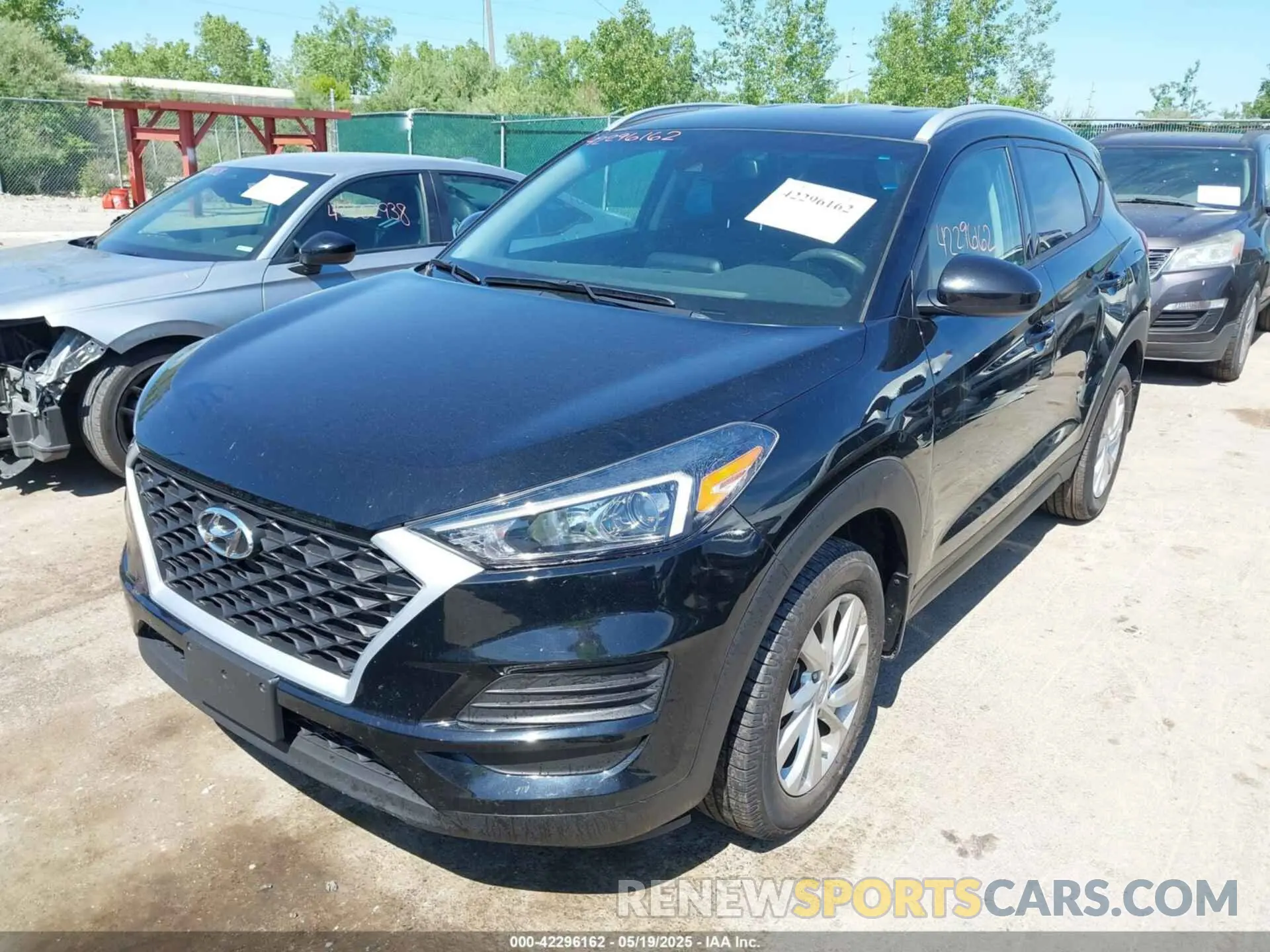 2 fotografías del automóvil dañado KM8J3CA46KU935335 HYUNDAI TUCSON 2019