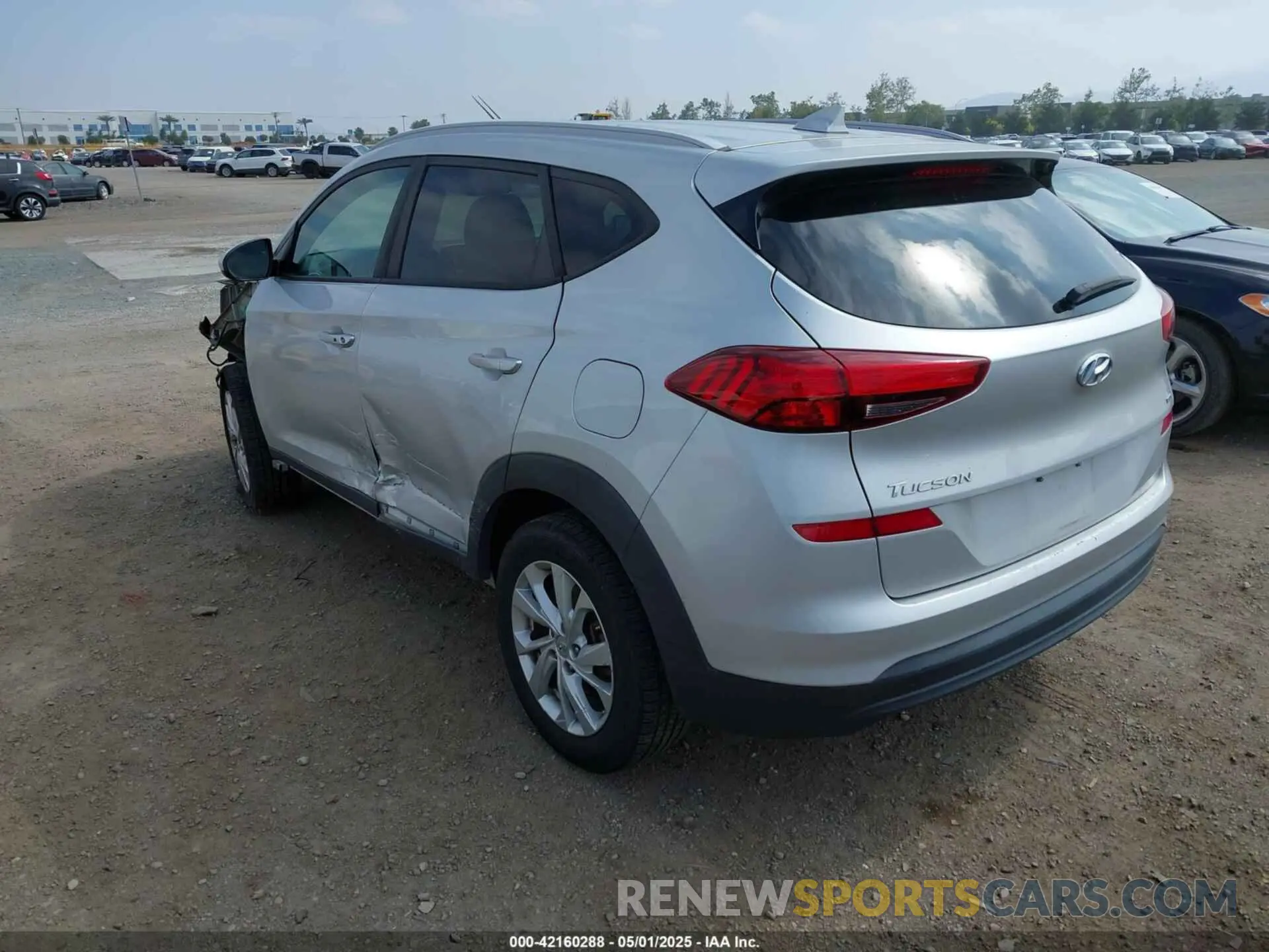 3 fotografías del automóvil dañado KM8J3CA46KU962082 HYUNDAI TUCSON 2019