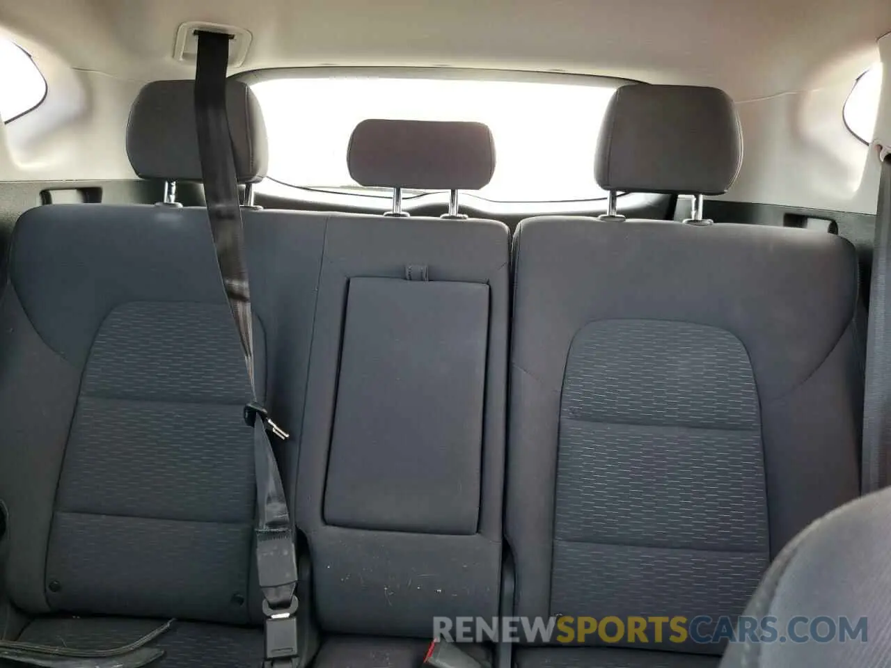 10 fotografías del automóvil dañado KM8J3CA47KU028559 HYUNDAI TUCSON 2019