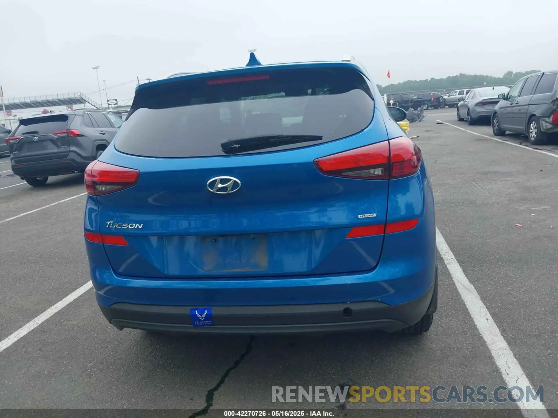 16 fotografías del automóvil dañado KM8J3CA47KU856580 HYUNDAI TUCSON 2019